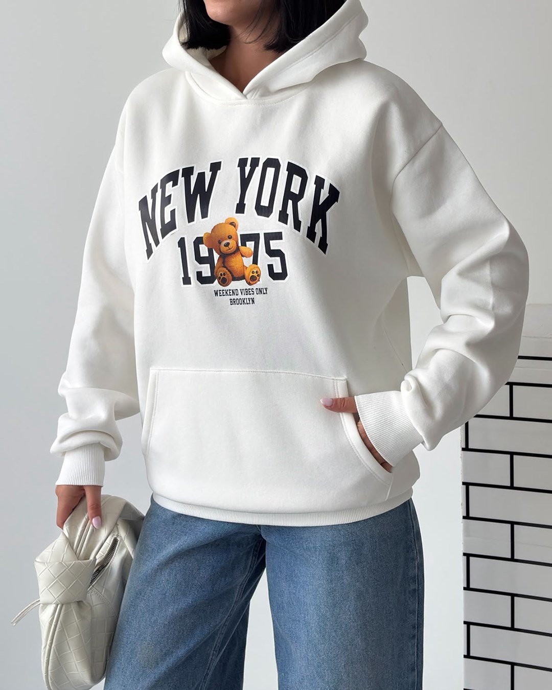 New York Oversize Kapüşonlu Beyaz Sweatshirt
