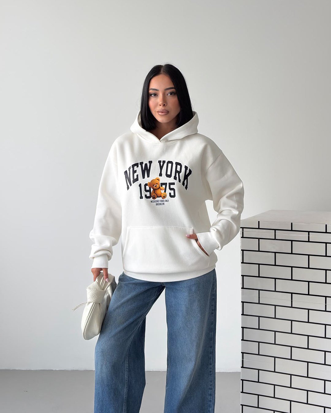 New York Oversize Kapüşonlu Beyaz Sweatshirt
