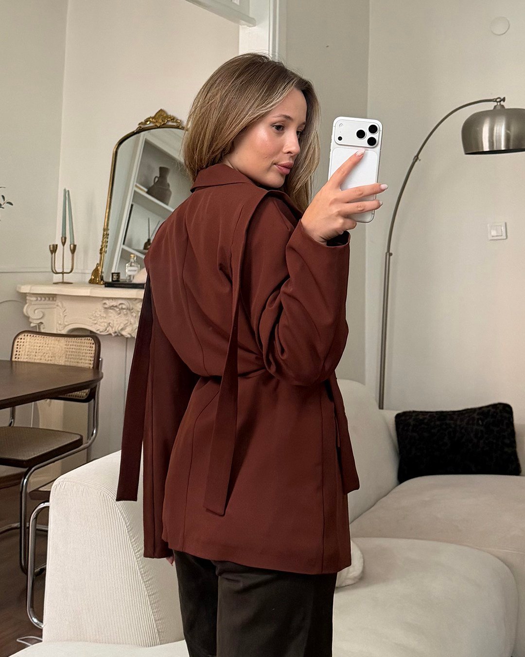 Omuz Detaylı Belden Kuşaklı Kahverengi Blazer Ceket
