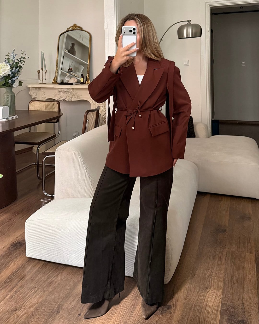 Omuz Detaylı Belden Kuşaklı Kahverengi Blazer Ceket