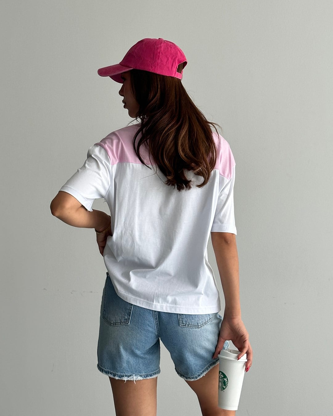 Pembe Fular Detaylı Oversize Tişört