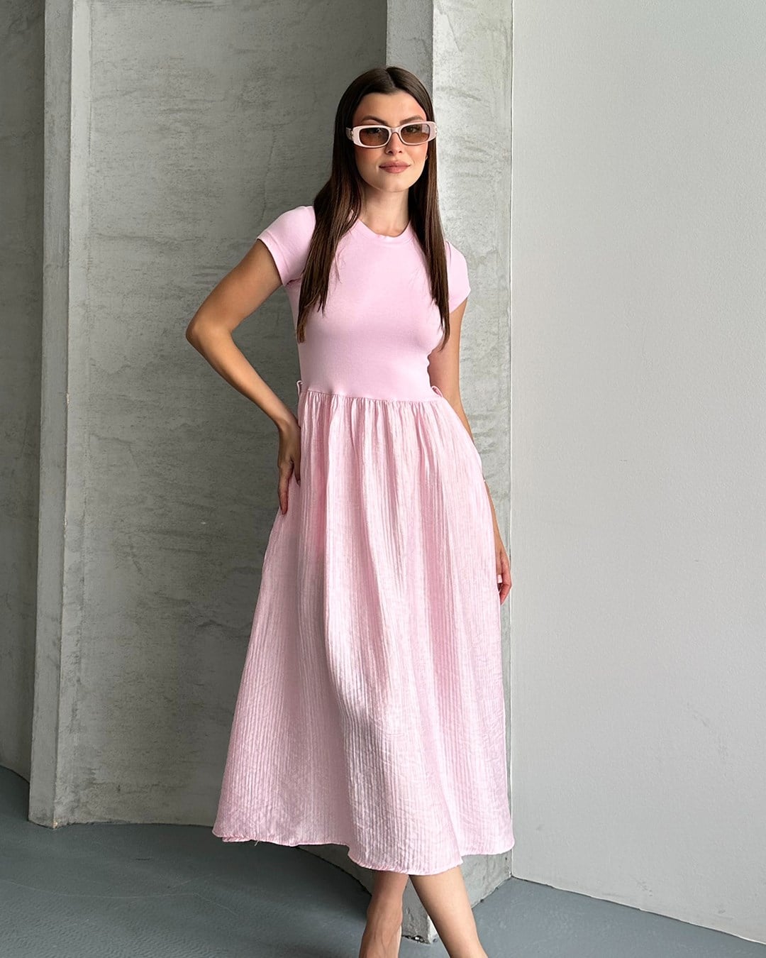 Pembe Garnili Midi Elbise