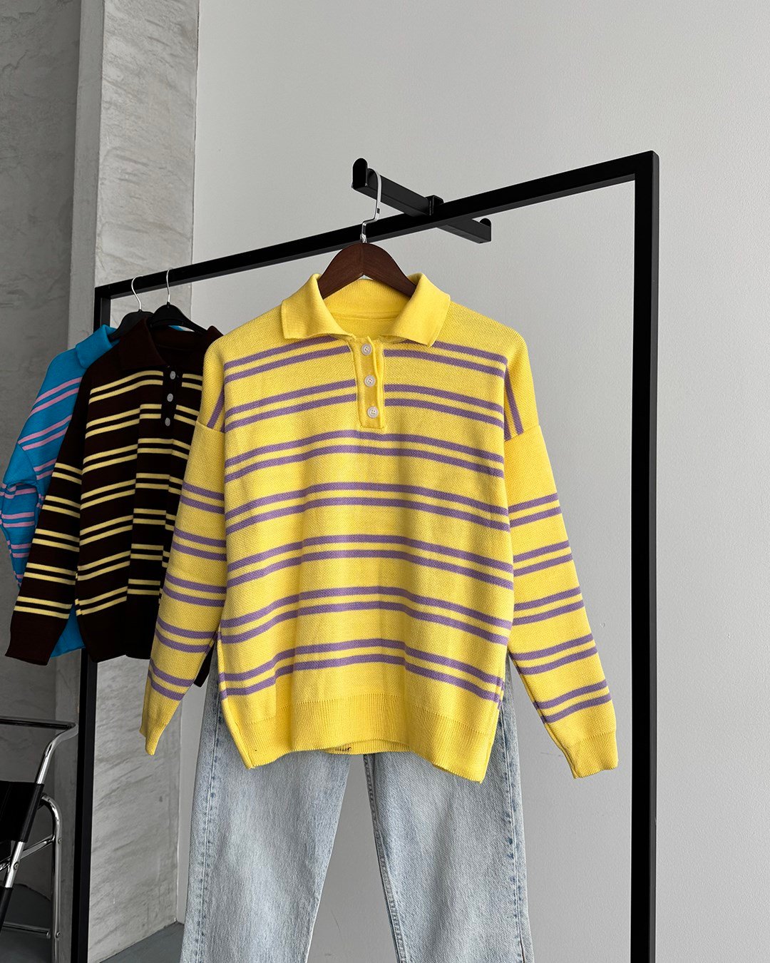 Polo Yaka Düğmeli Çizgili Oversize Sarı Triko Kazak