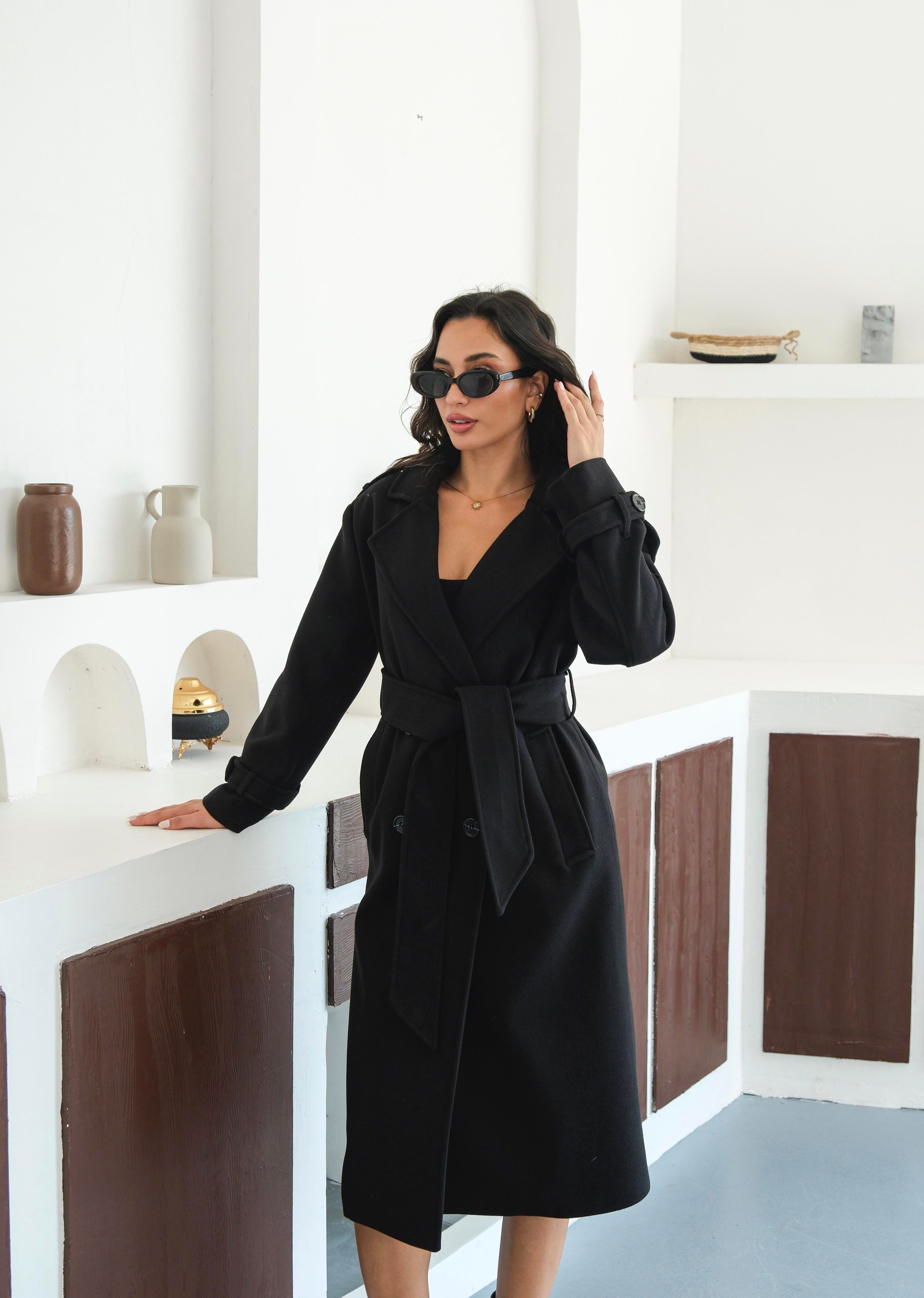 Premium Modern Siyah Kaşe Kaban
