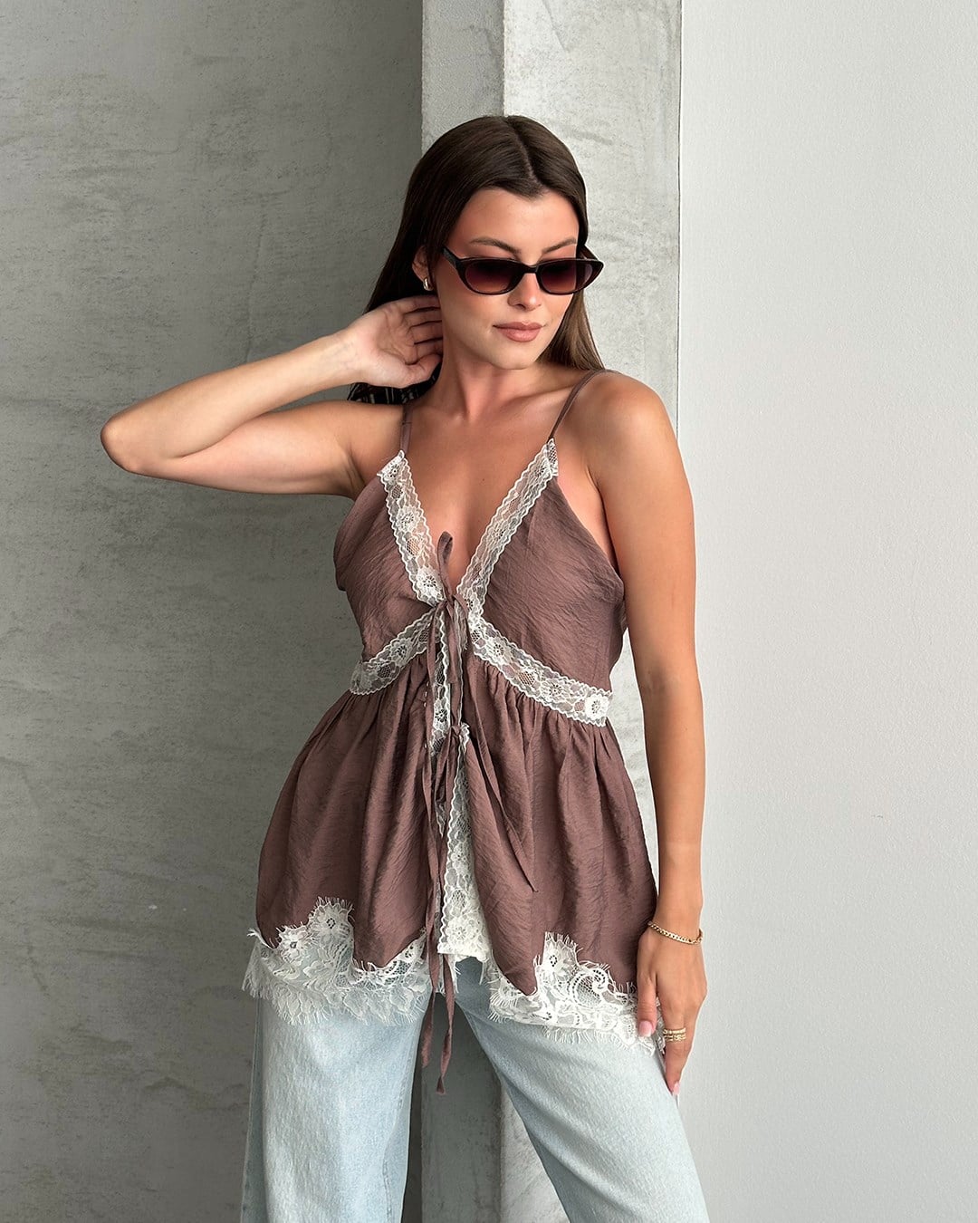 Vizon Dantel Detaylı Askılı Bluz