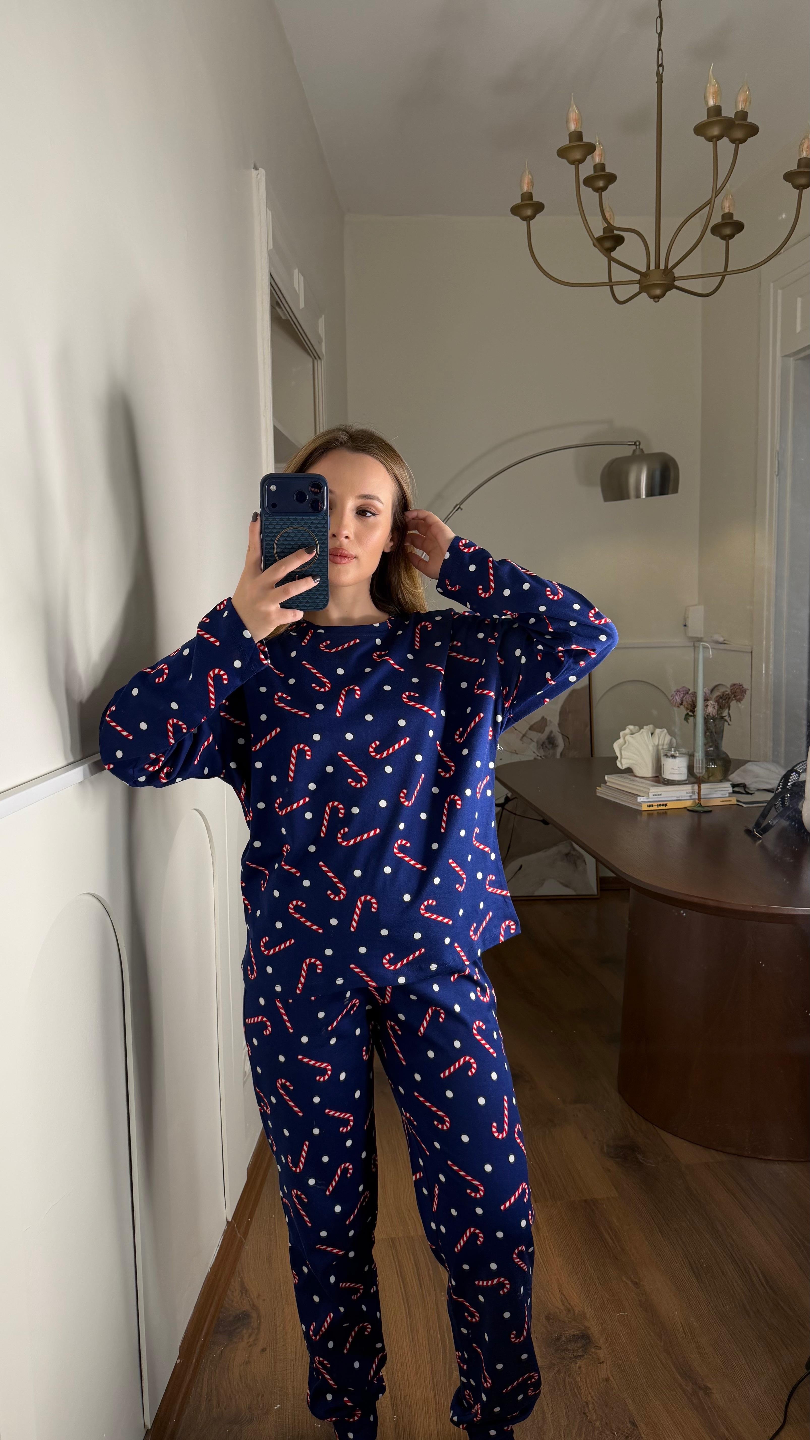 Yılbaşı Şekeri Desenli Lacivert Pijama Takımı