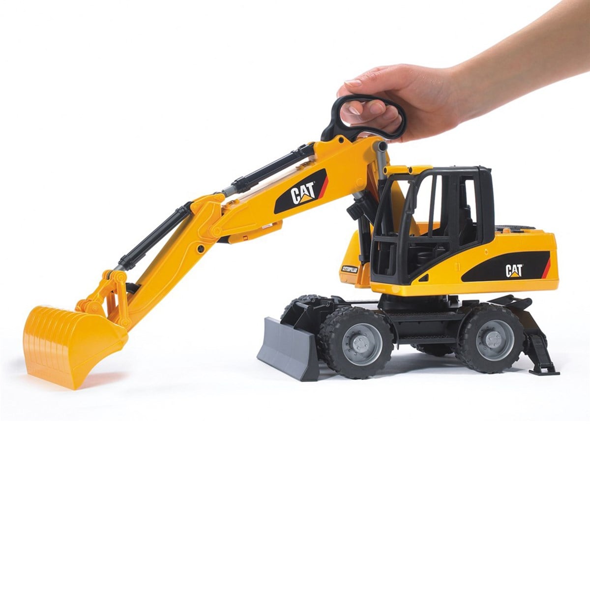 BRUDER Caterpillar Tekerlekli Ekskavatör-BR02445