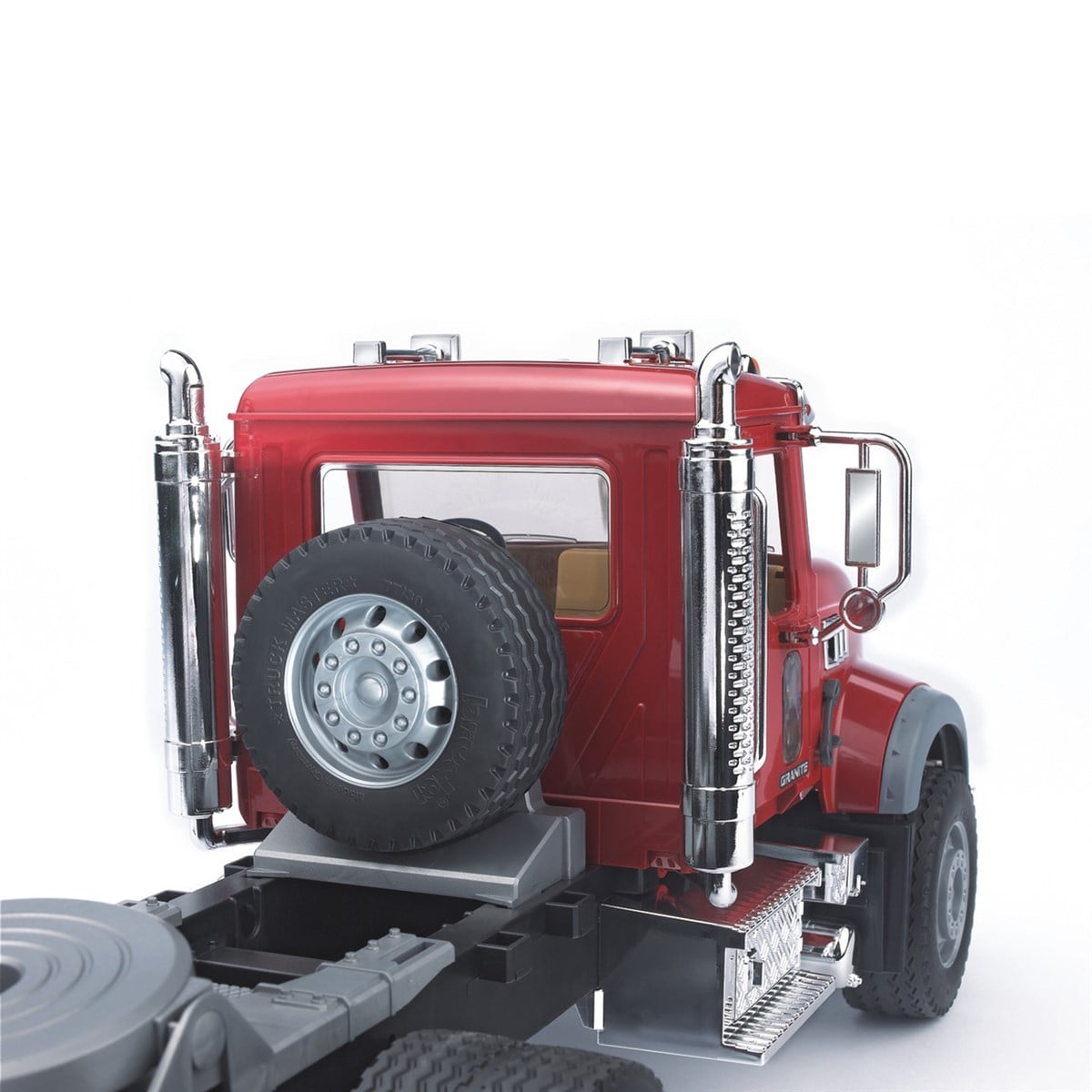 BRUDER Mack Granite Jcb Taşıyan Tır-BR02813
