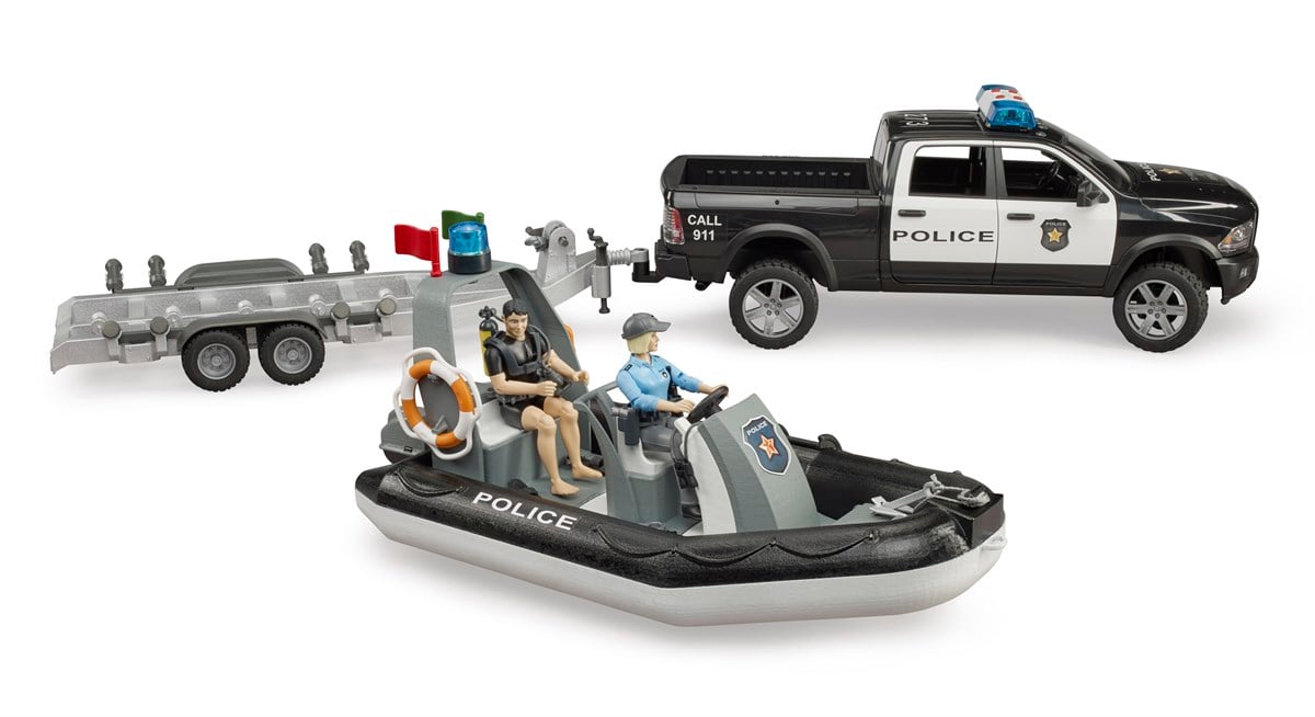 Bruder Ram 2500 Polis Aracı,Römork,Zodyak, 2 Figür Ve Aksesuarlar