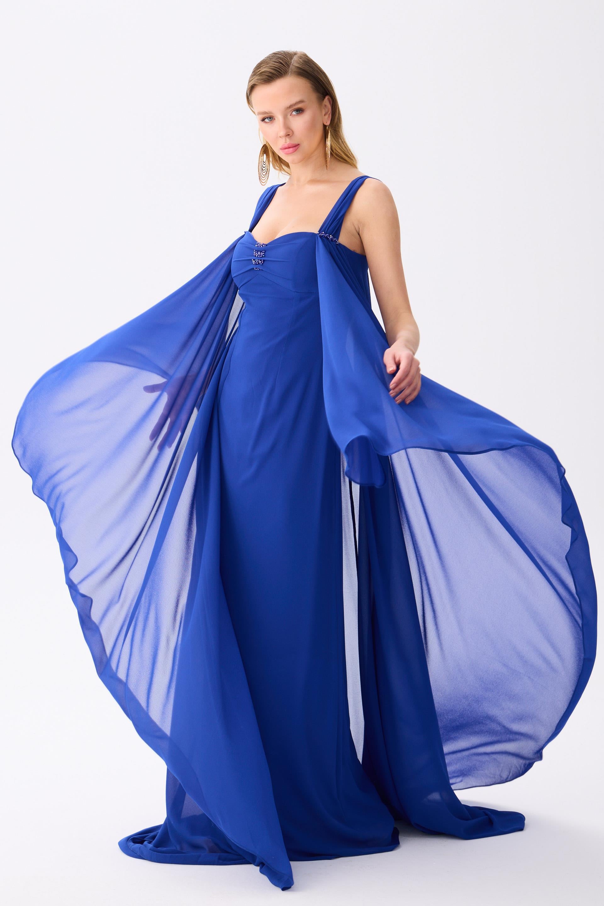 58458-25CARMENCarmen Saks Pelerinli Şifon Abiye Elbise