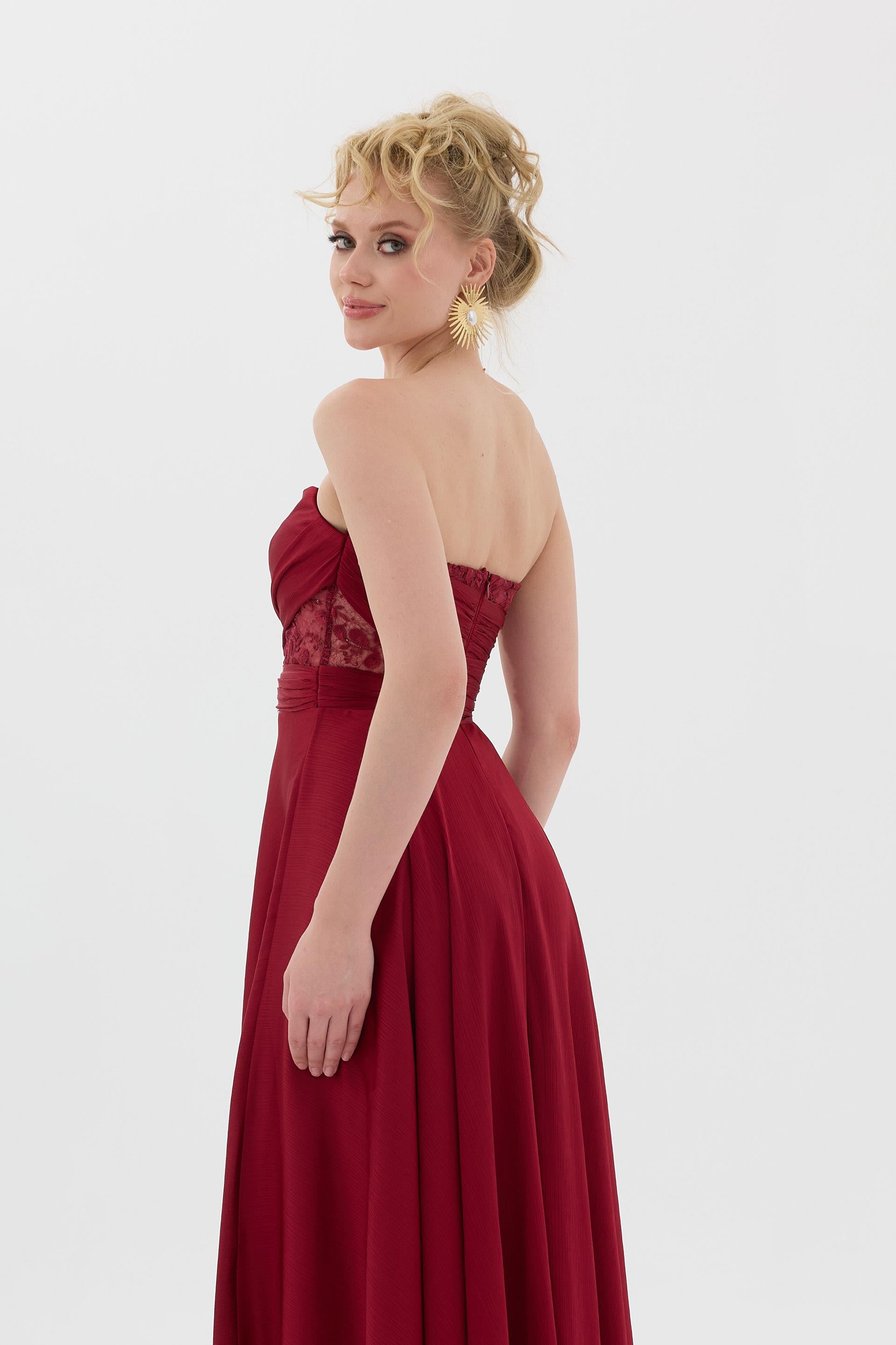 58495-3CARMENCarmen Bordo Yırtmaçlı Straplez Saten Abiye Elbise