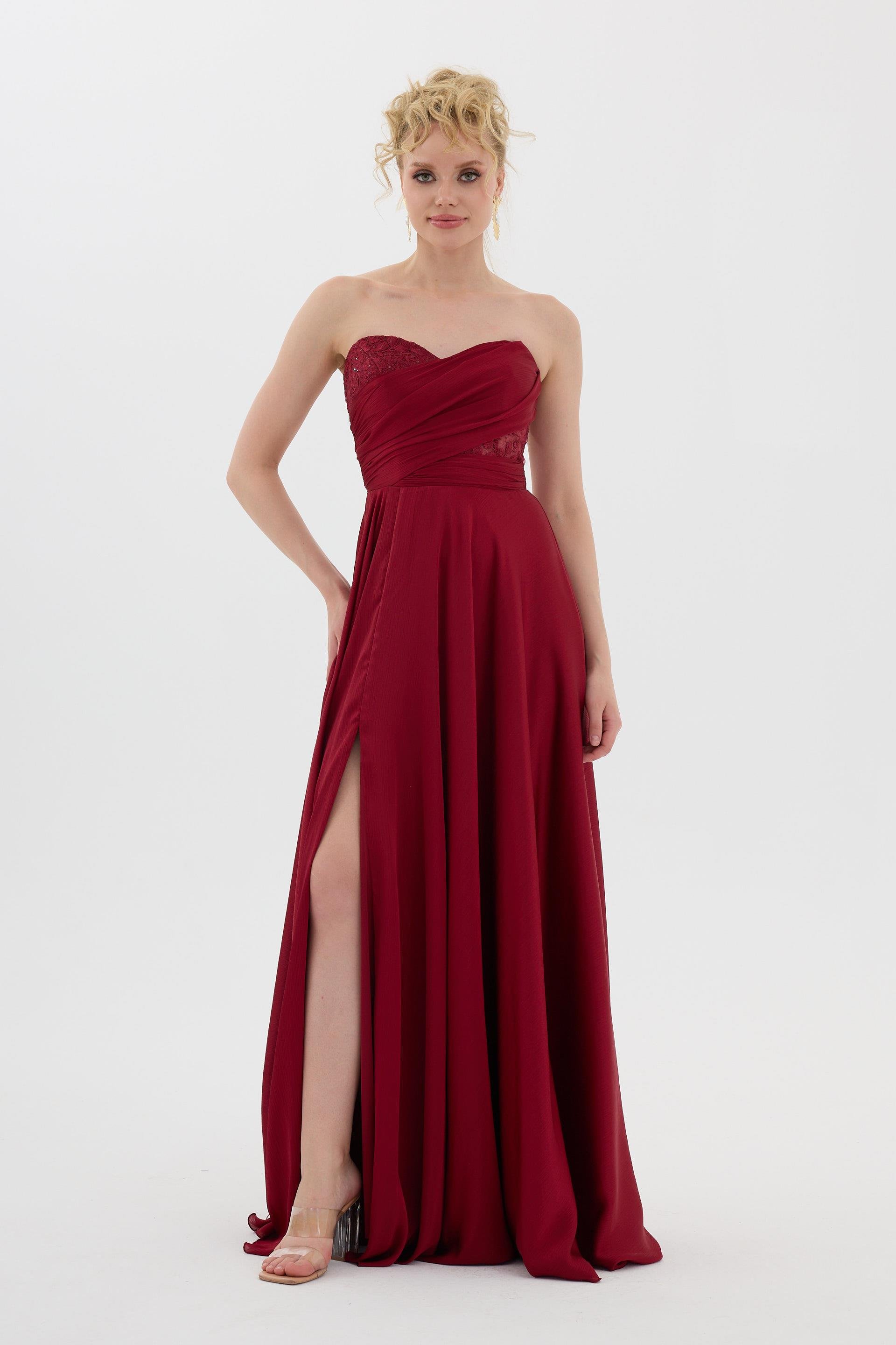 58495-3CARMENCarmen Bordo Yırtmaçlı Straplez Saten Abiye Elbise