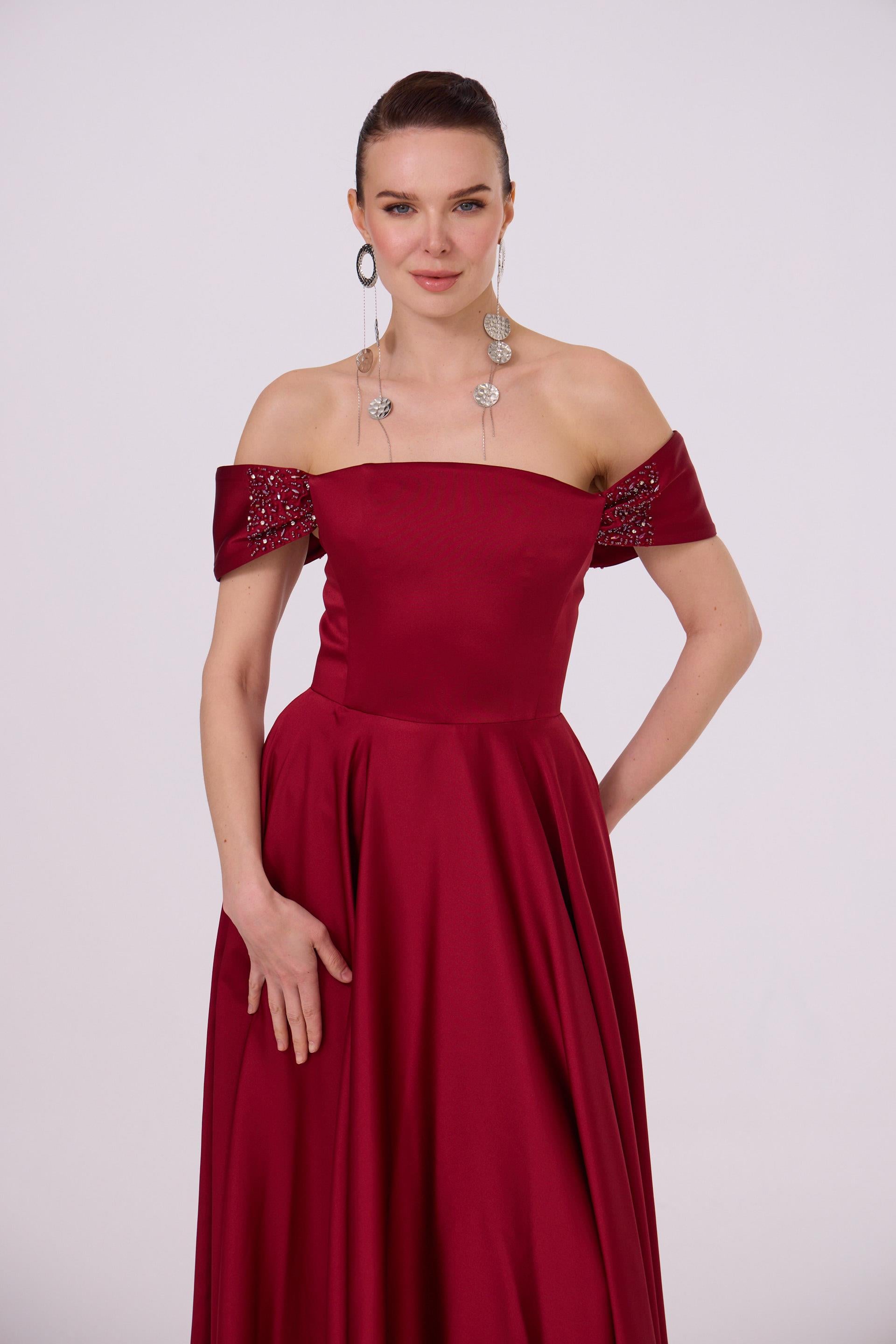 58511-3CARMENCarmen Bordo Düşük Kol Saten Abiye Elbise