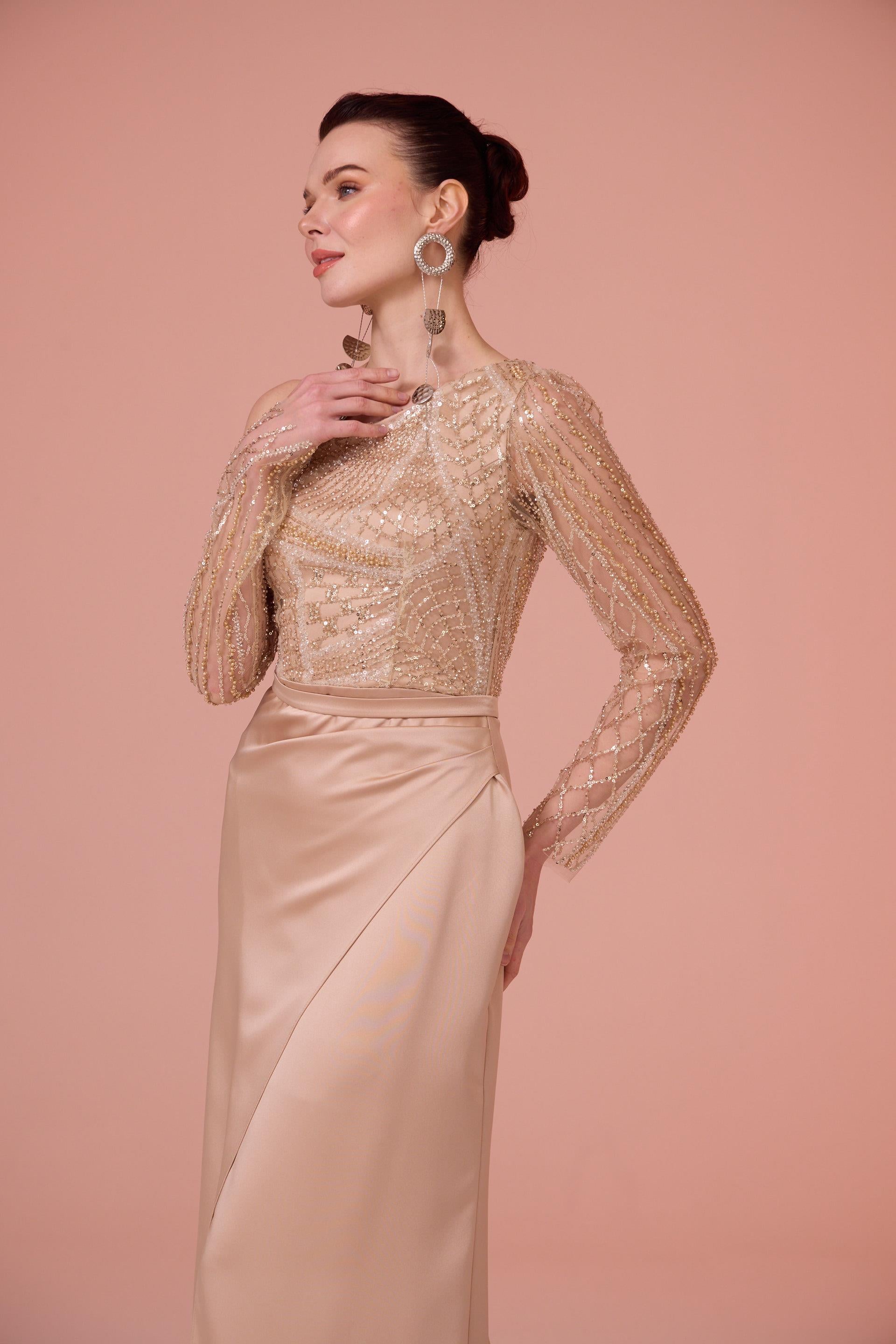 58534-9CARMENCarmen Gold Üstü Payetli Tek Kol Saten Abiye Elbise