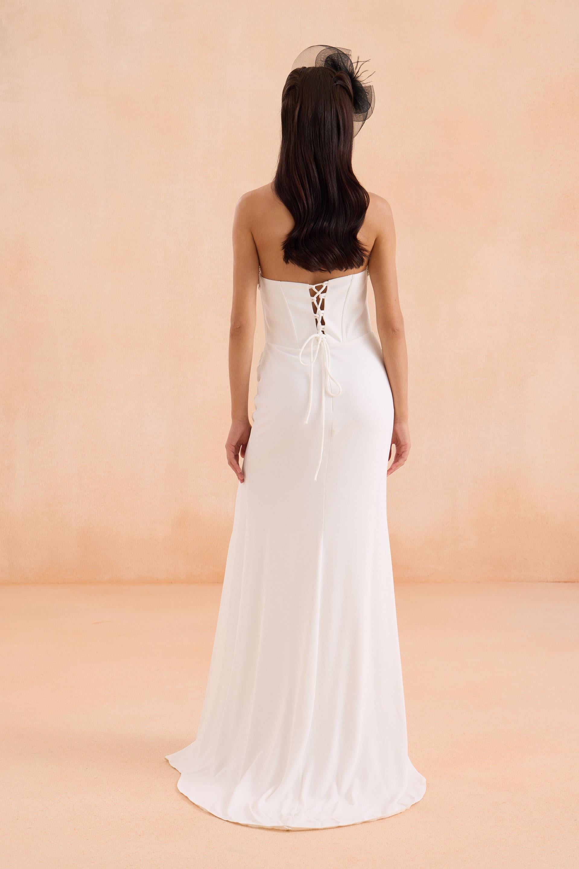 58551-2CARMENCarmen Beyaz Straplez İşlemeli Krep Nikah Elbisesi