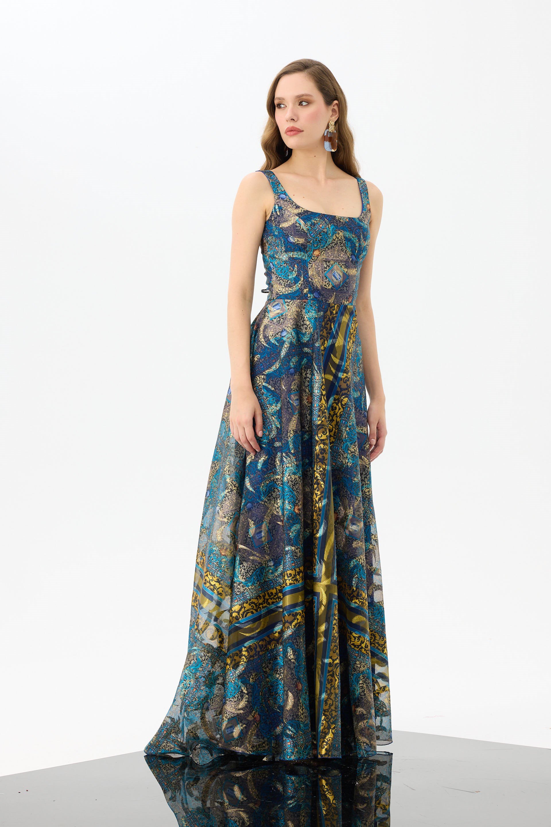 58605-25CARMENCarmen Saks Kare Yaka Jakarlı Abiye Elbise