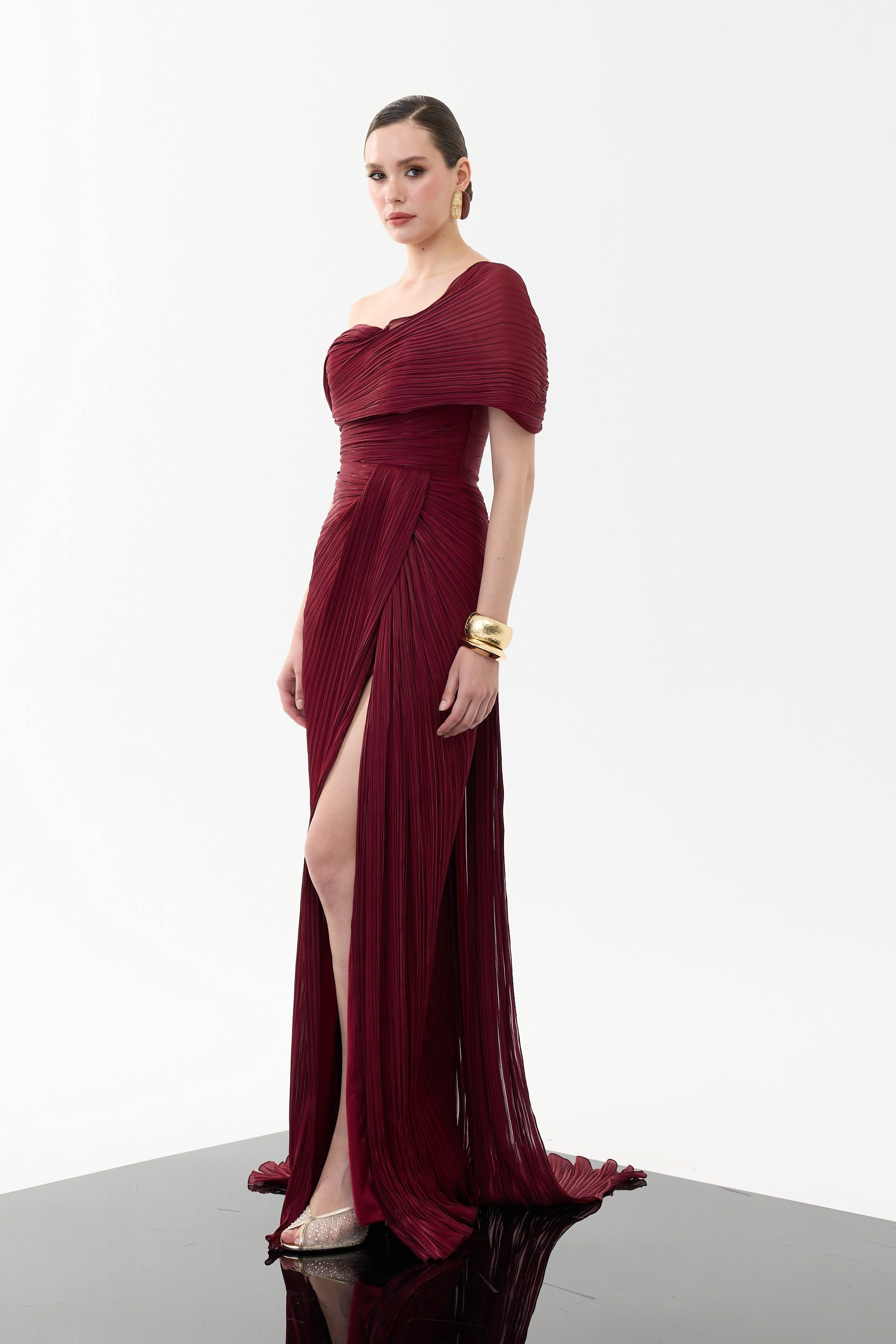 58698-3CARMENCarmen Bordo Tek Kol Pliseli Organze Abiye Elbise