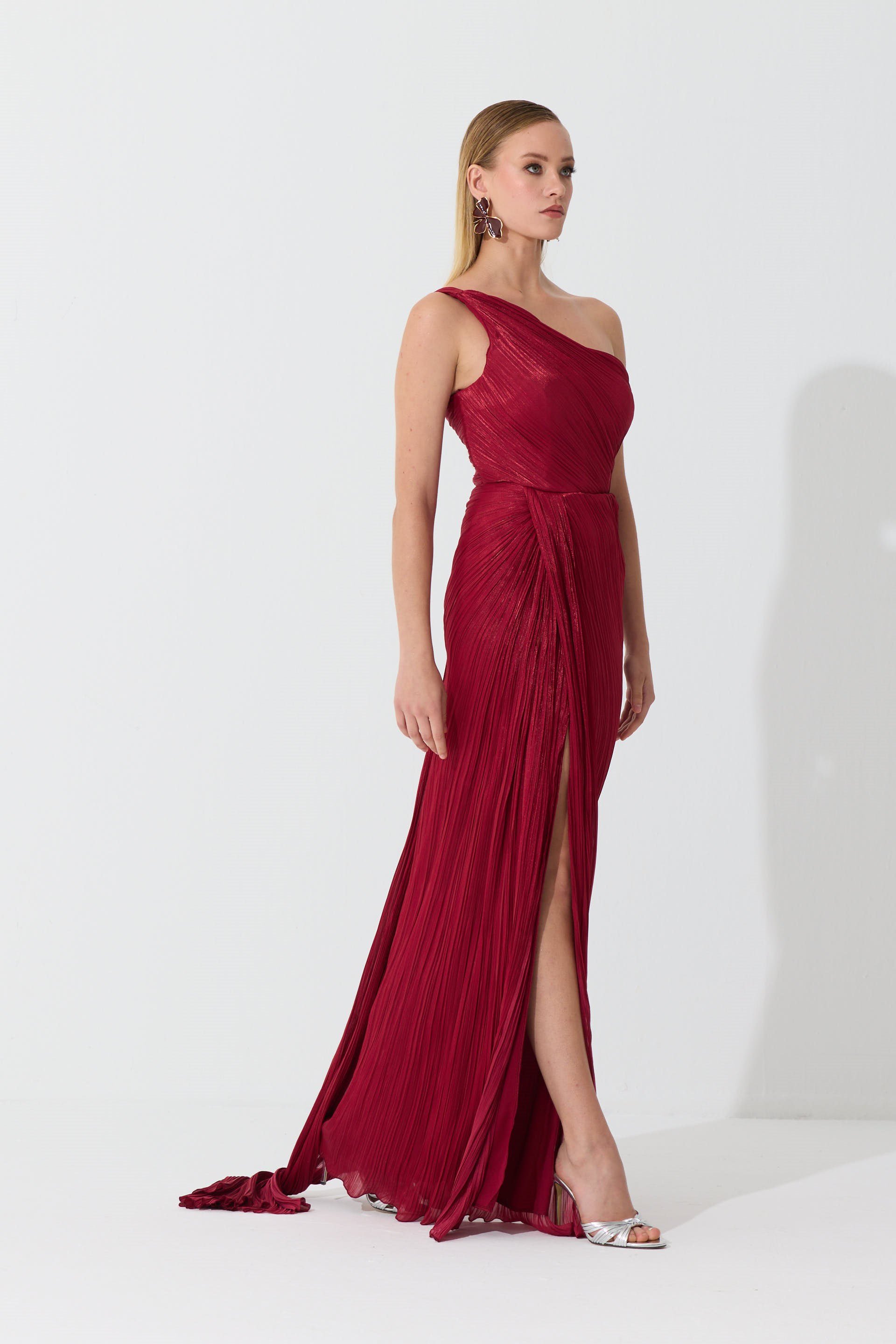 58739-3CARMENCarmen Bordo Tek Kol Yırtmaçlı Organze Abiye Elbise