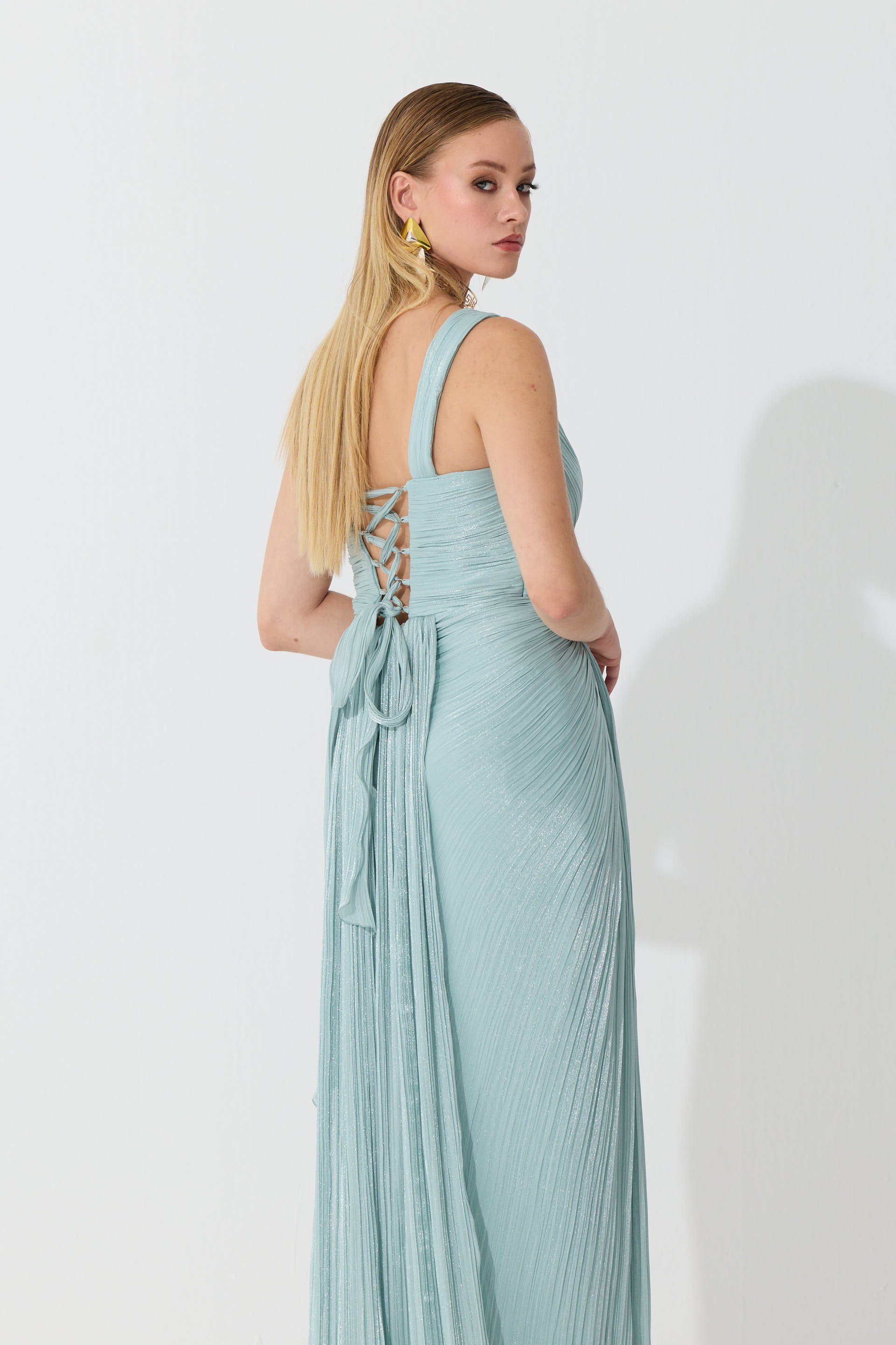 58739-86CARMENCarmen Çağla Tek Kol Yırtmaçlı Organze Abiye Elbise