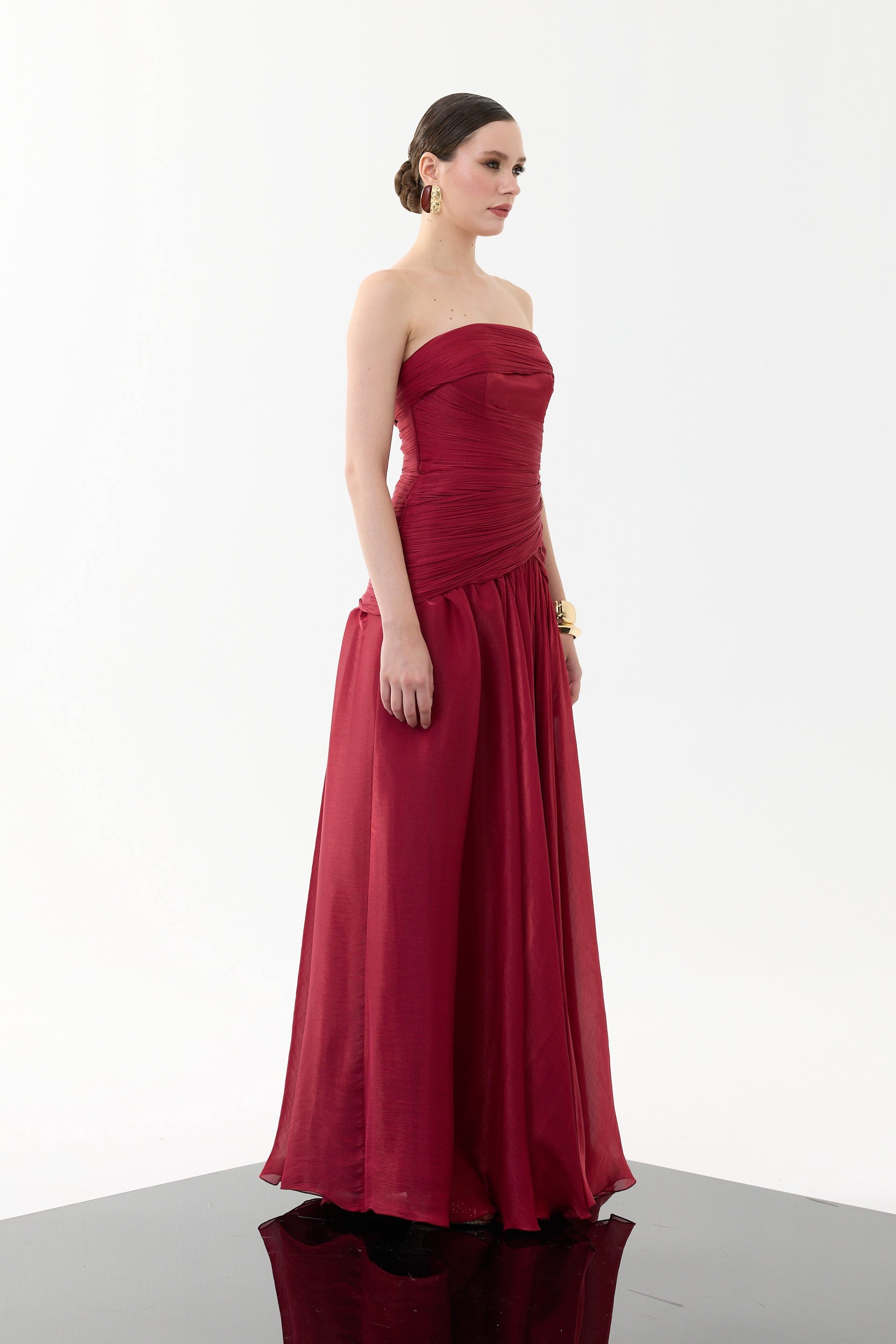 58752-3CARMENCarmen Bordo Straplez Yırtmaçlı Organze Abiye Elbise