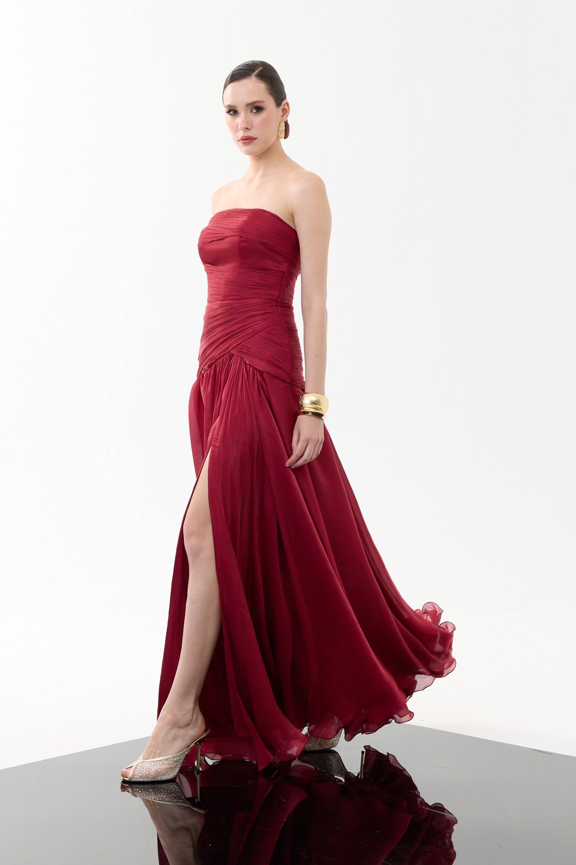 58752-3CARMENCarmen Bordo Straplez Yırtmaçlı Organze Abiye Elbise