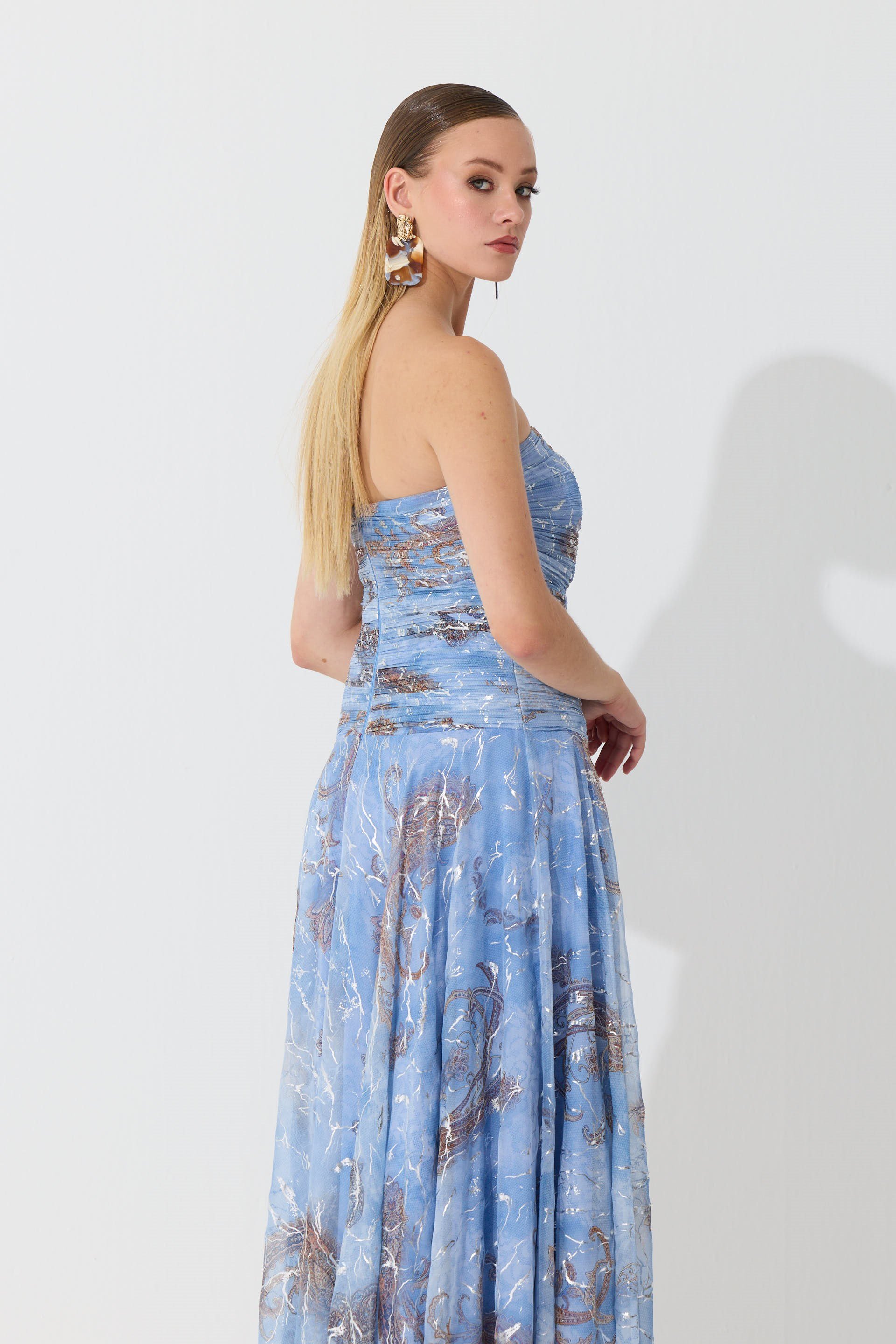 58778-54CARMENCarmen İndigo Straplez Desenli Abiye Elbise