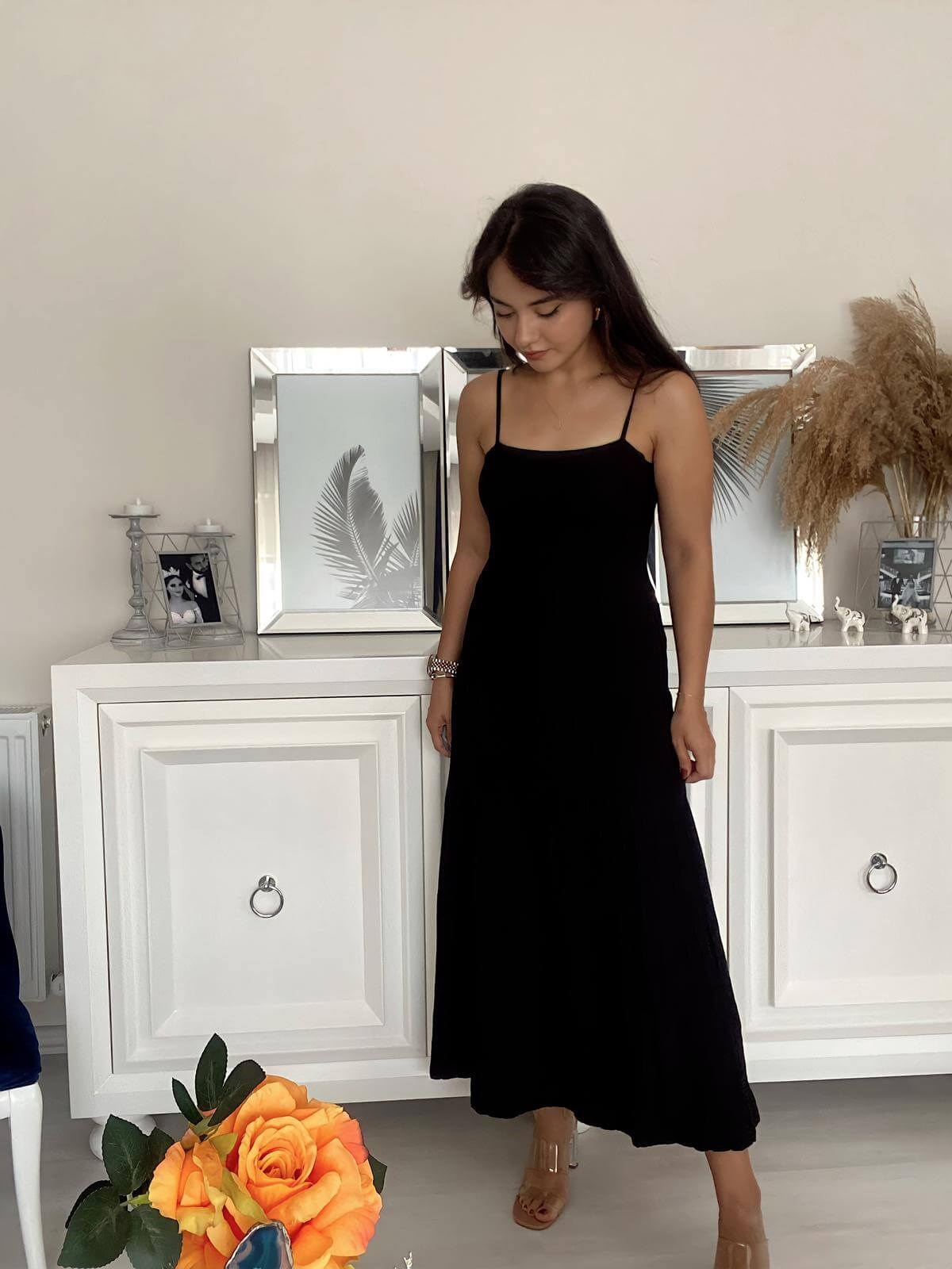 ASKILI TRİKO ELBİSE