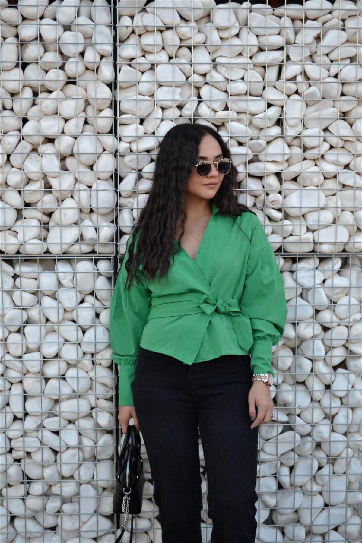 BELDEN BAĞLAMALI GÖMLEK