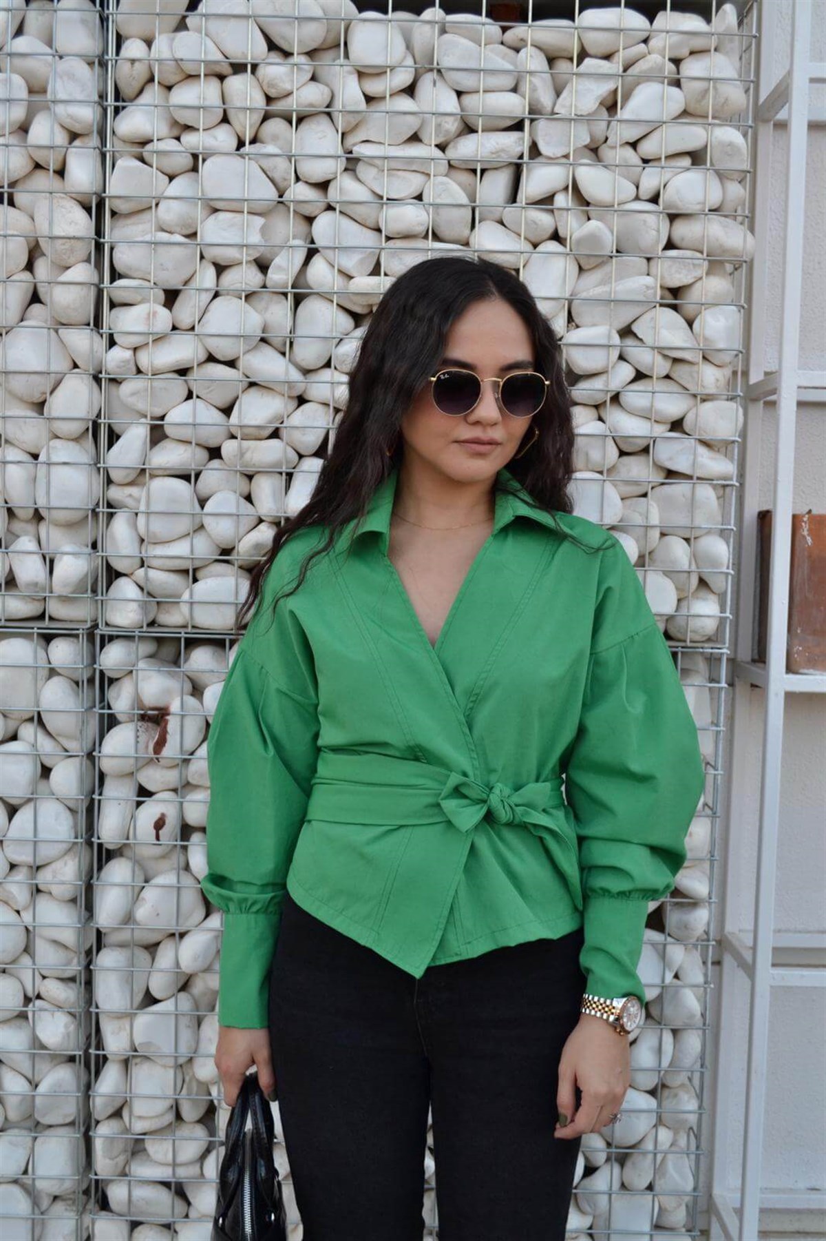 BELDEN BAĞLAMALI GÖMLEK