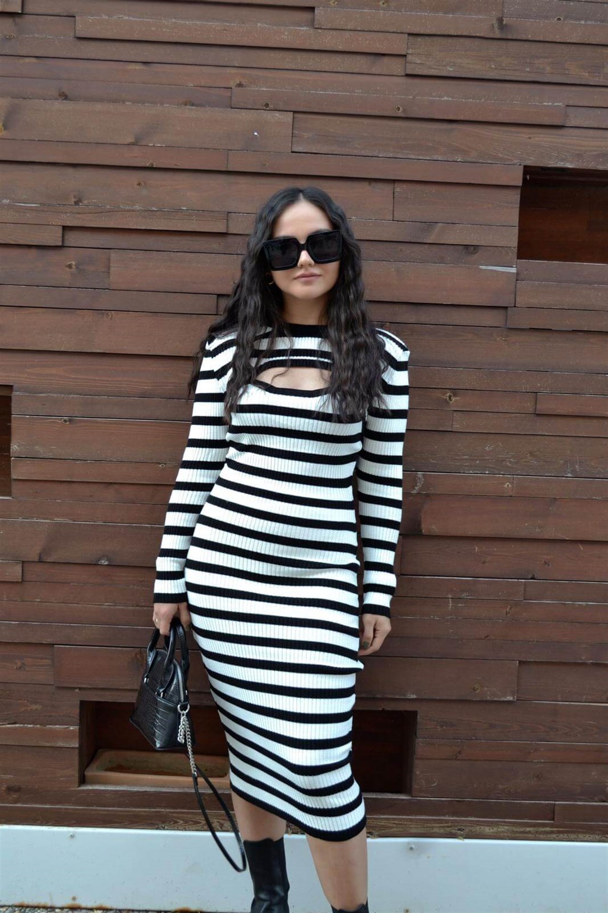 ÇİZGİLİ TRİKO ELBİSE