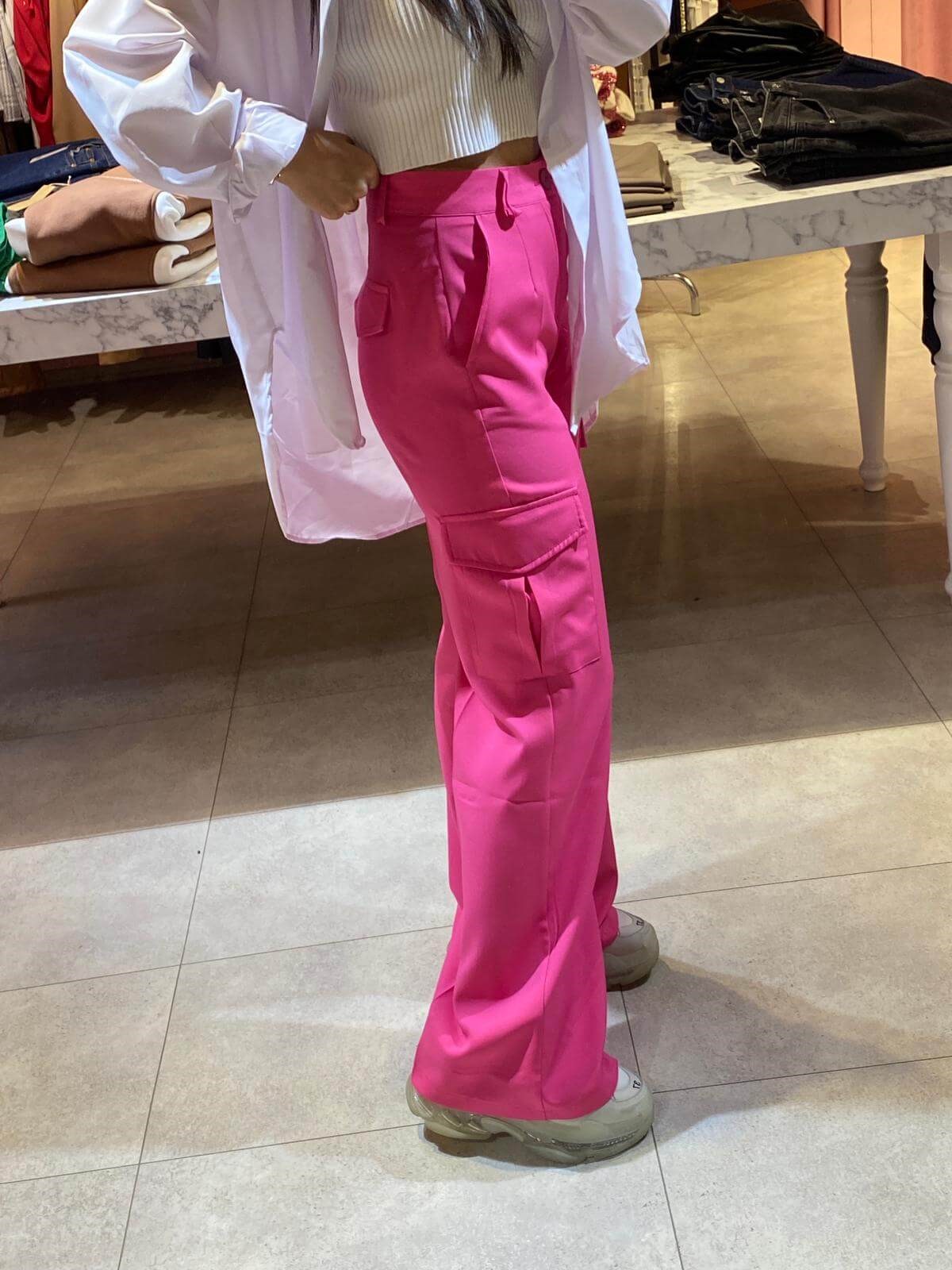 PEMBE CEPLİ KARGO PANTOLON