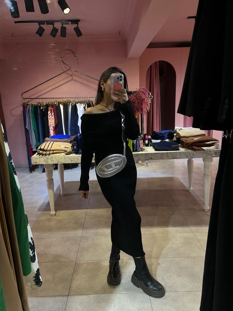 SİYAH TRİKO ELBİSE