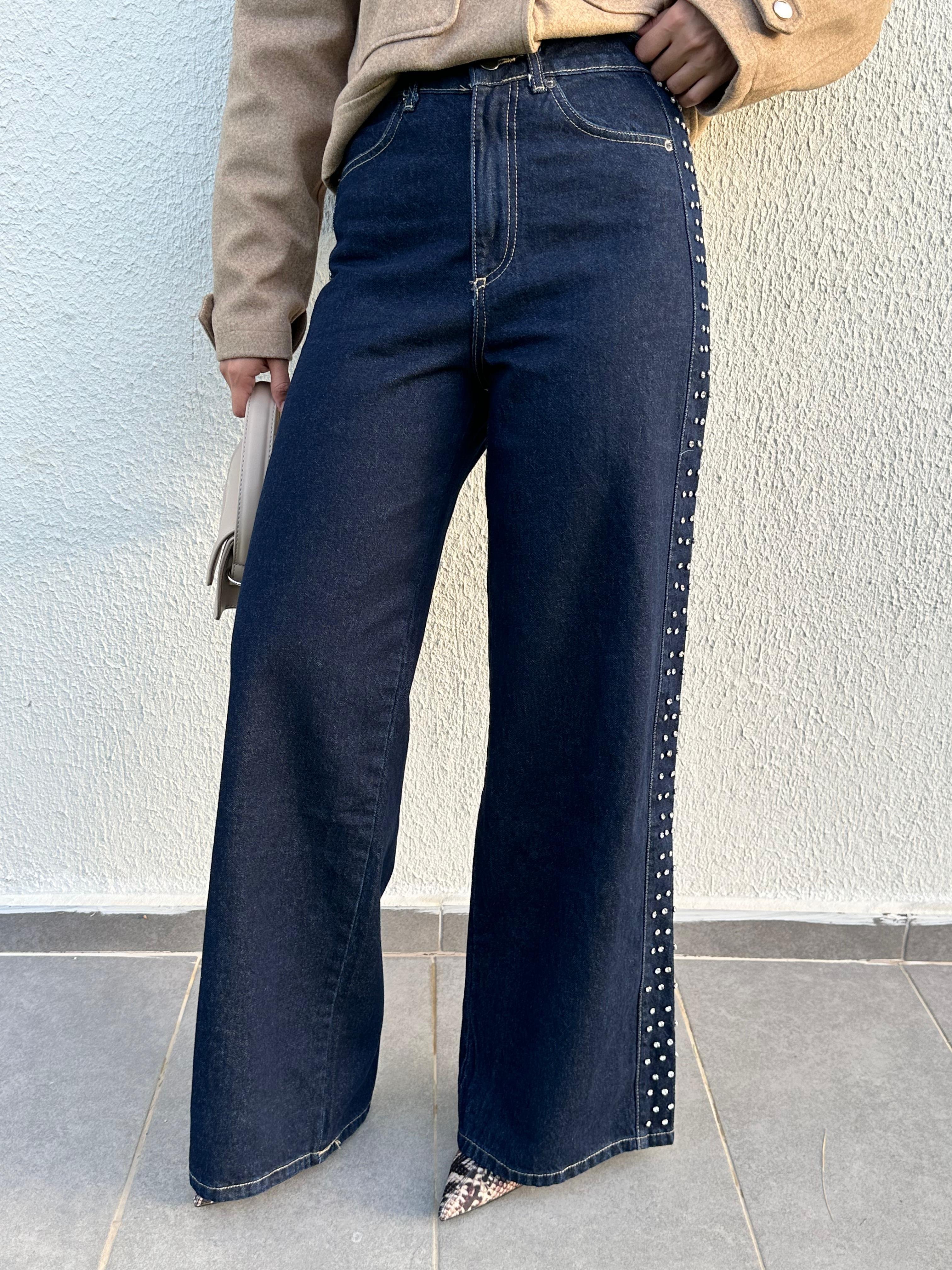 TAŞ İŞLEMELİ JEAN