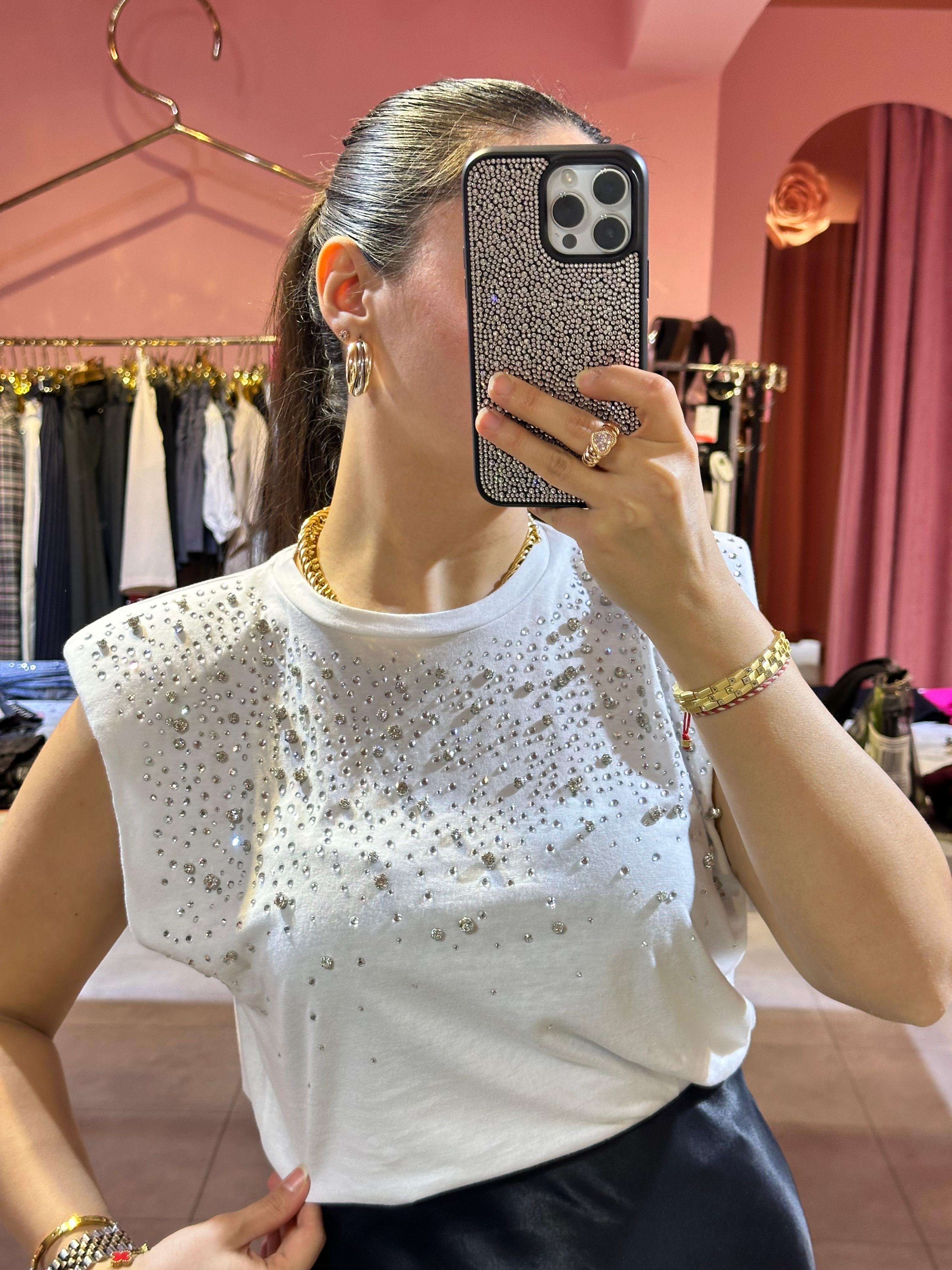 TAŞ İŞLEMELİ TSHIRT