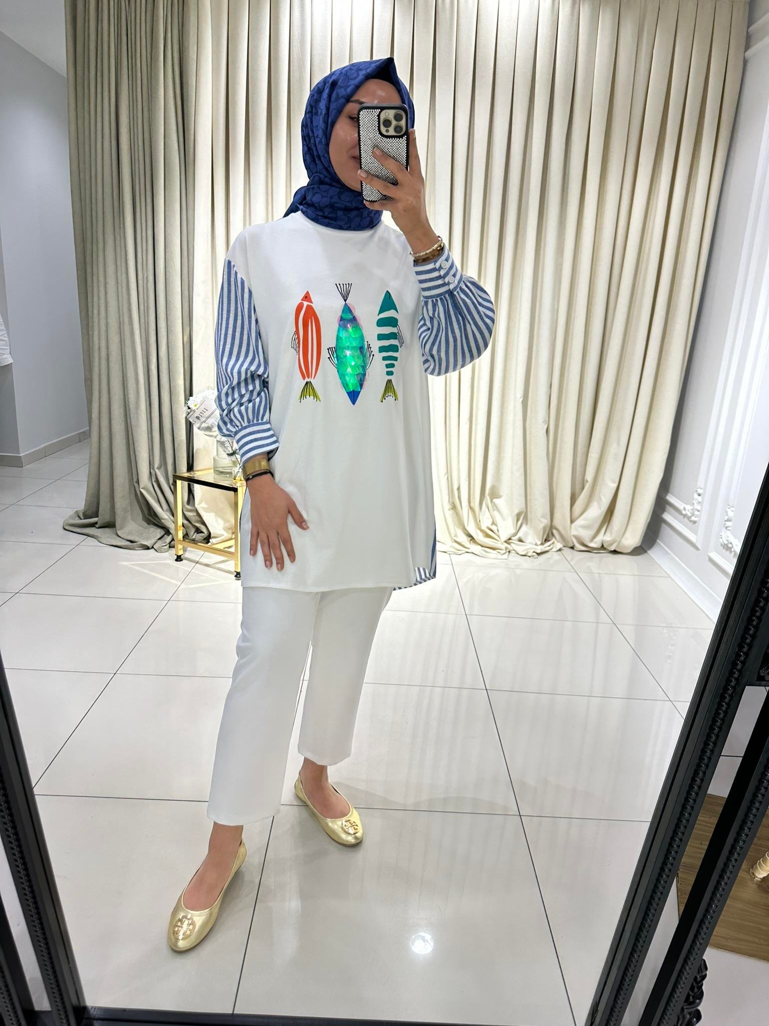 10435 Pullu balık model tunik  BEYAZ