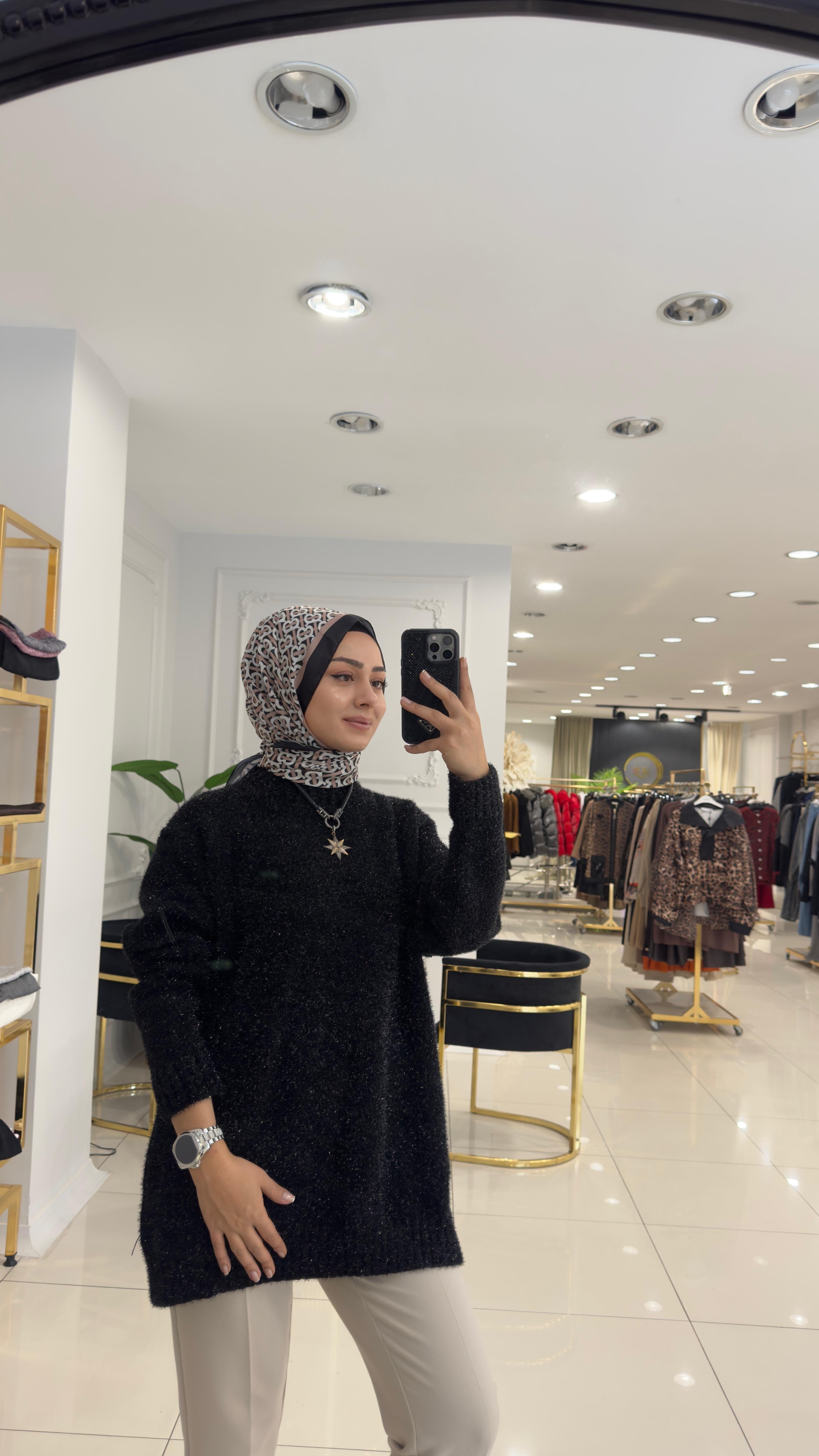 51114 Miray Kazak-SİYAH