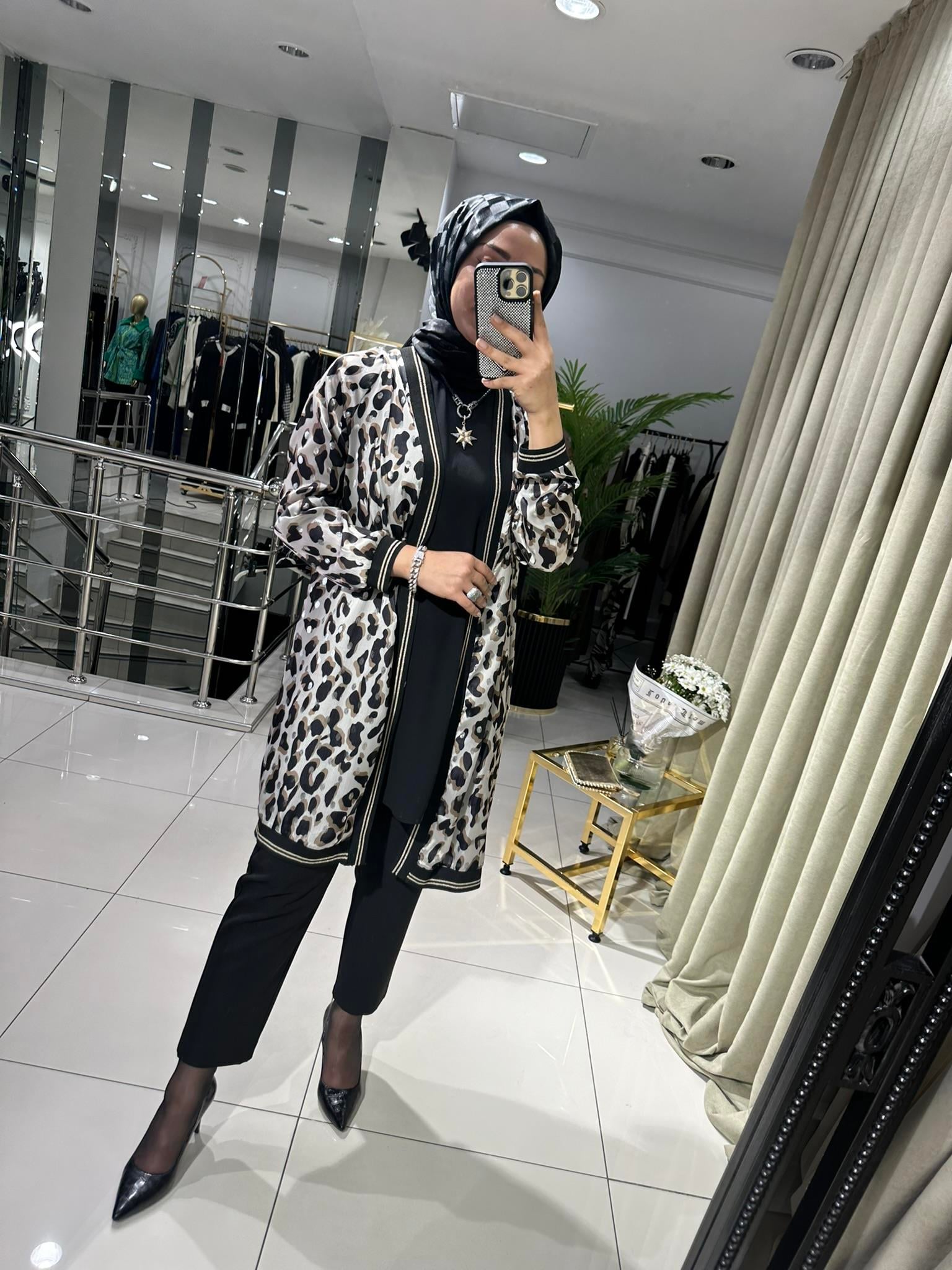 9203 LEOPAR PUANTİYELİ KAP