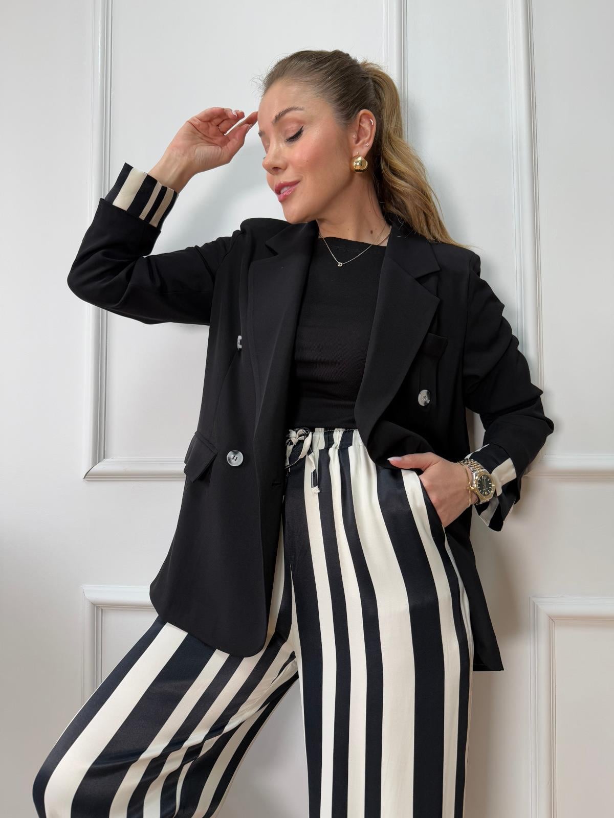 Arka Tasarım Blazer Ceket