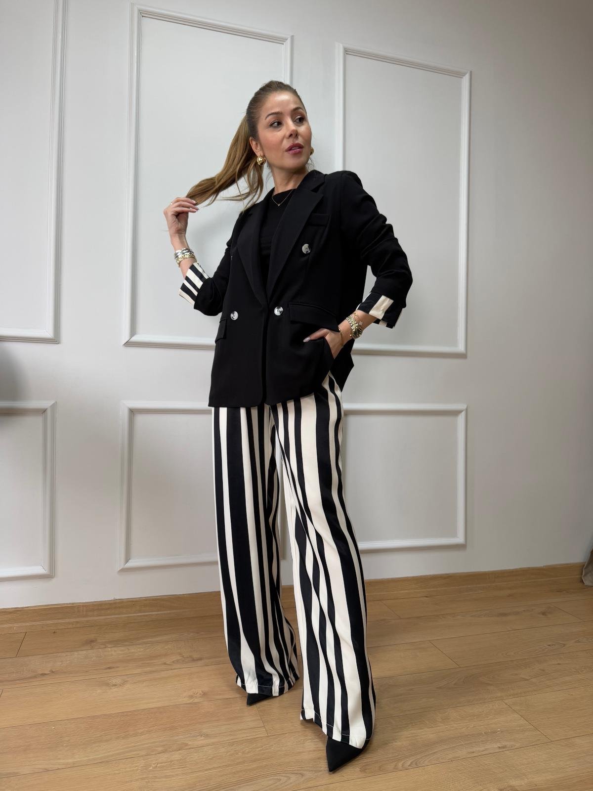 Arka Tasarım Blazer Ceket