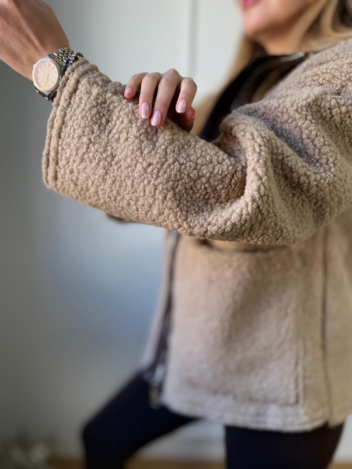 Bej Biyeli Peluş Mont