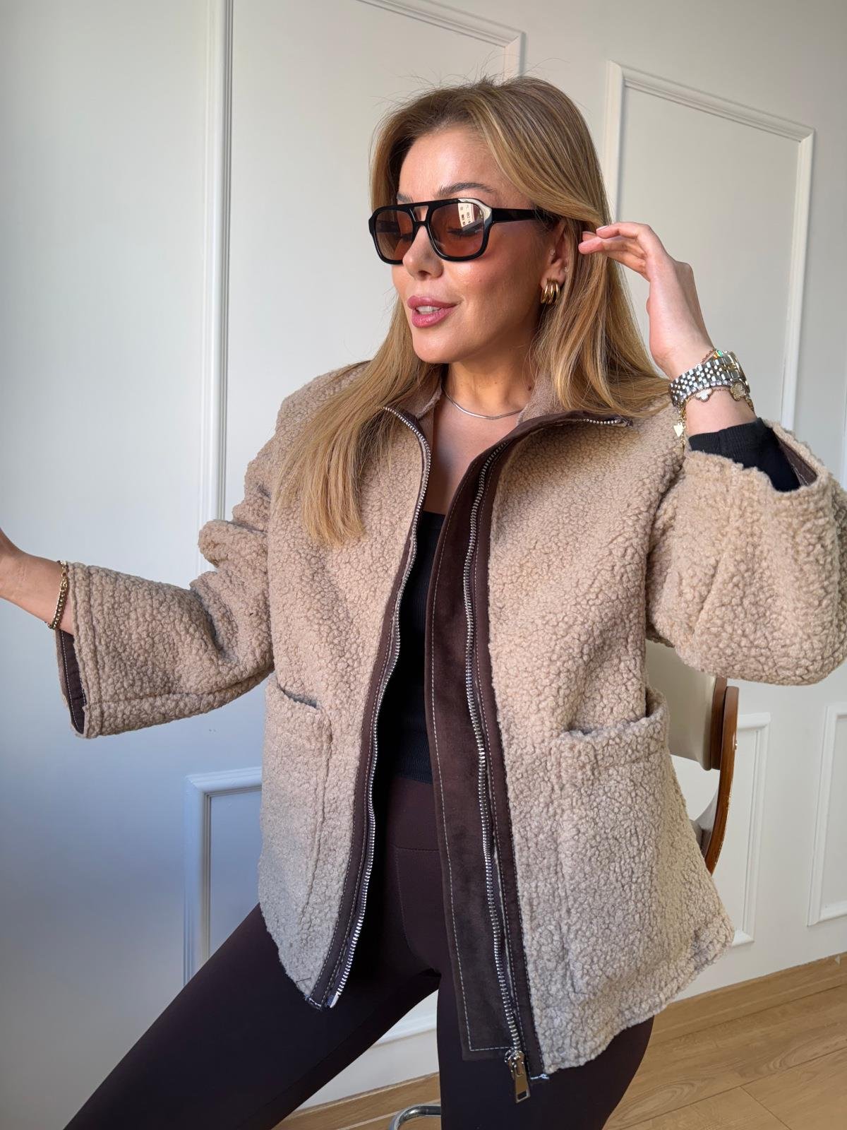 Bej Biyeli Peluş Mont