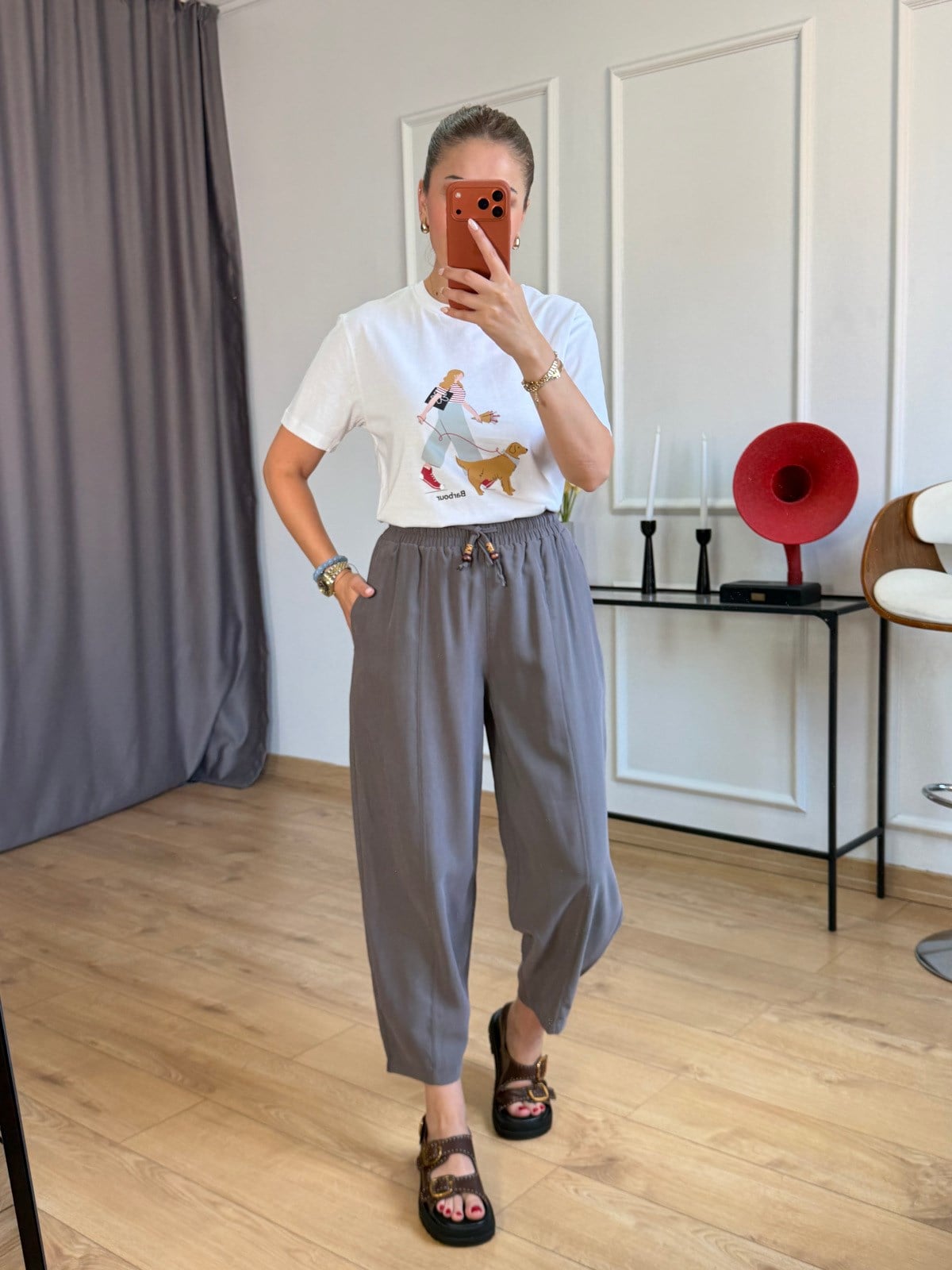Beyaz Köpekli Kız Tshirt