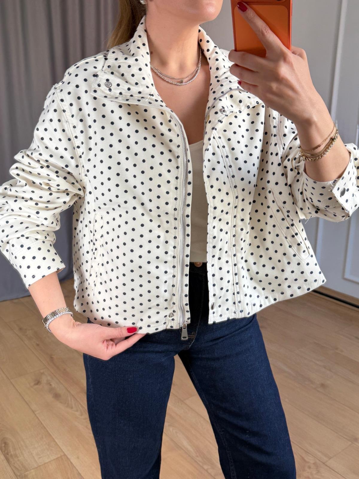 Ekru Puantiyeli Ceket