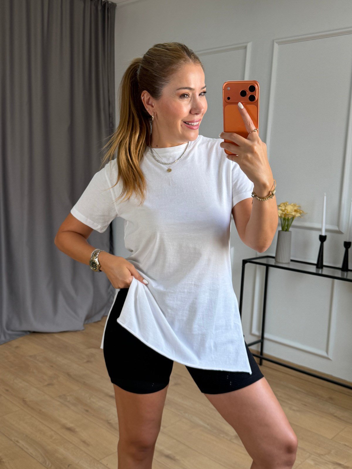 Ekru Yan Yırtmaçlı Tshirt