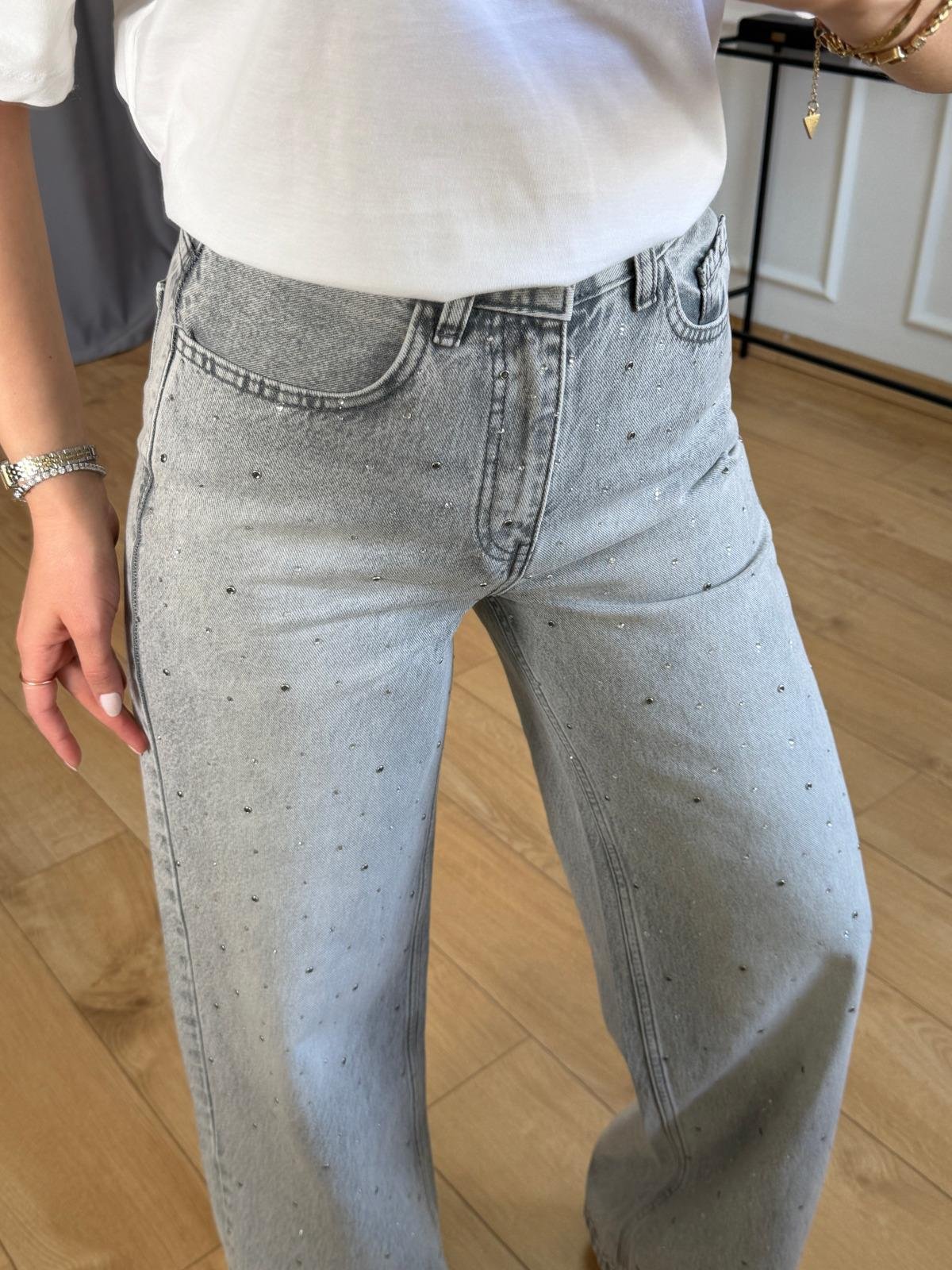 Gri Taşlı Jean