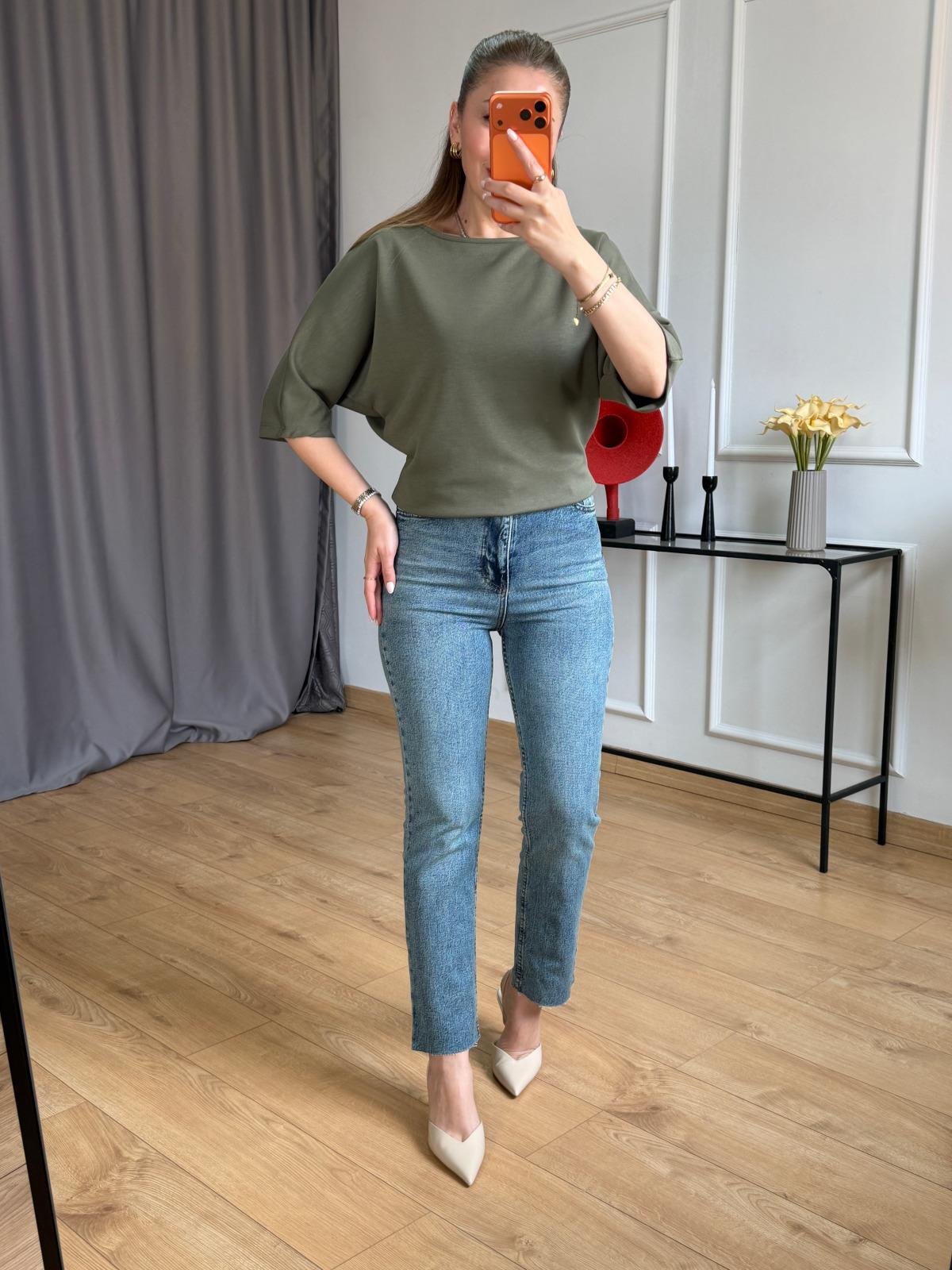 Haki Geniş Yaka Basic Tshirt