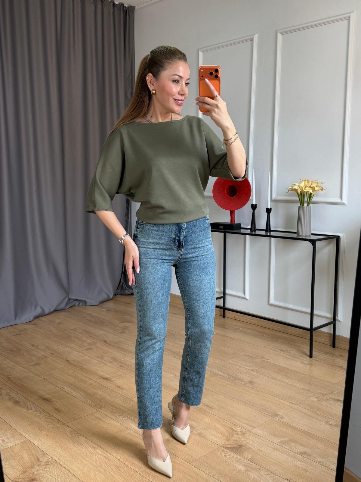 Haki Geniş Yaka Basic Tshirt