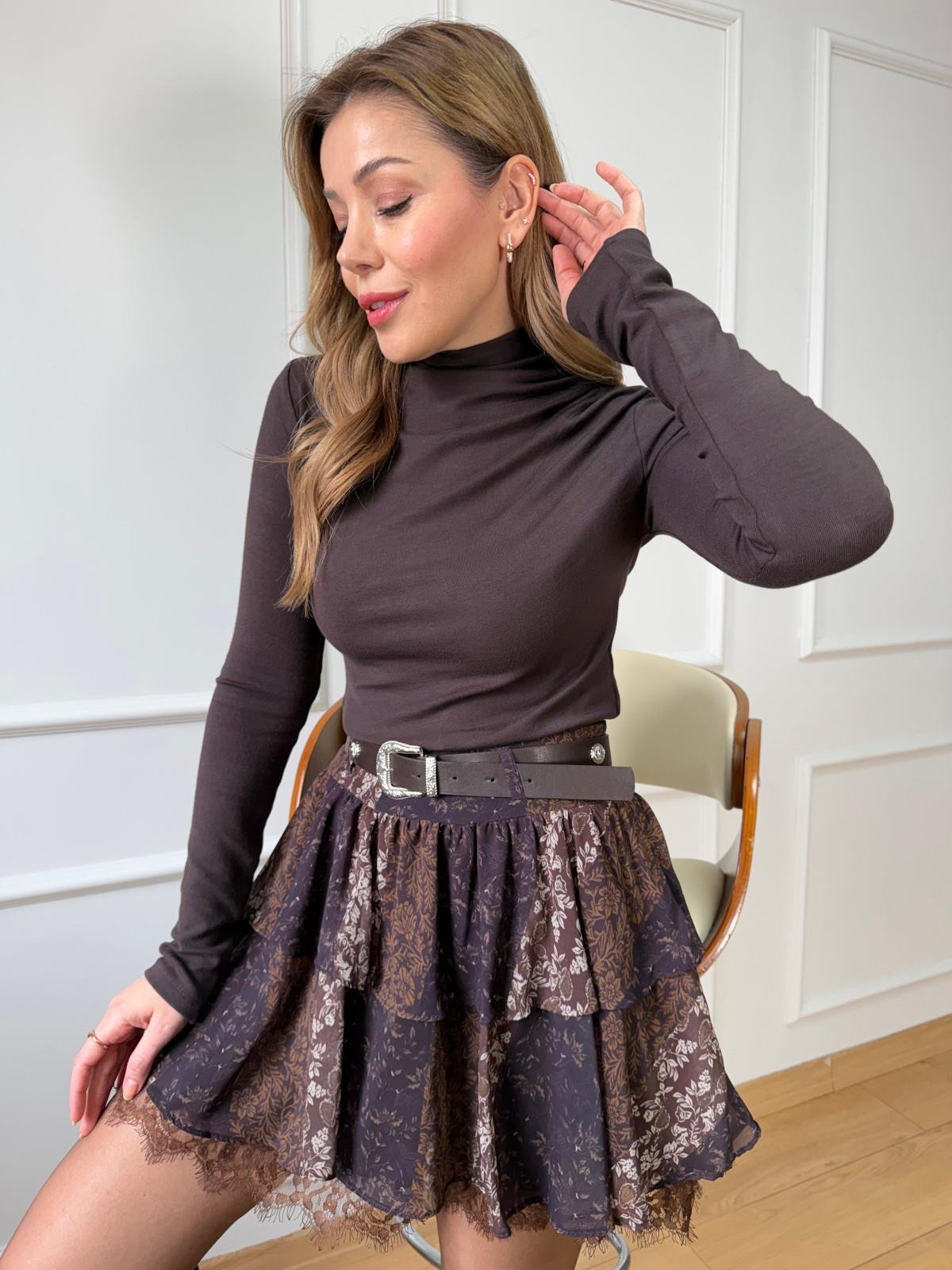 K. Kahve Omuzu Pileli Bluz