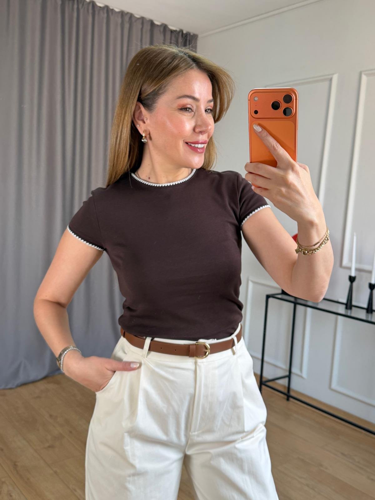 Kahve Brode Yaka Tshirt