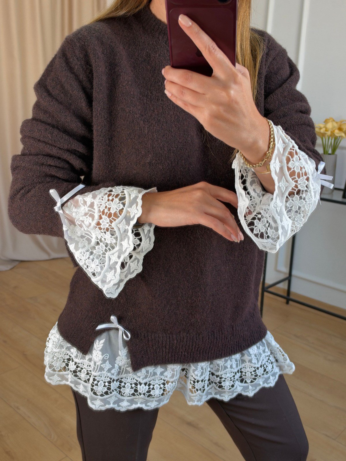 Kahverengi Etek Ucu Dantelli Kazak